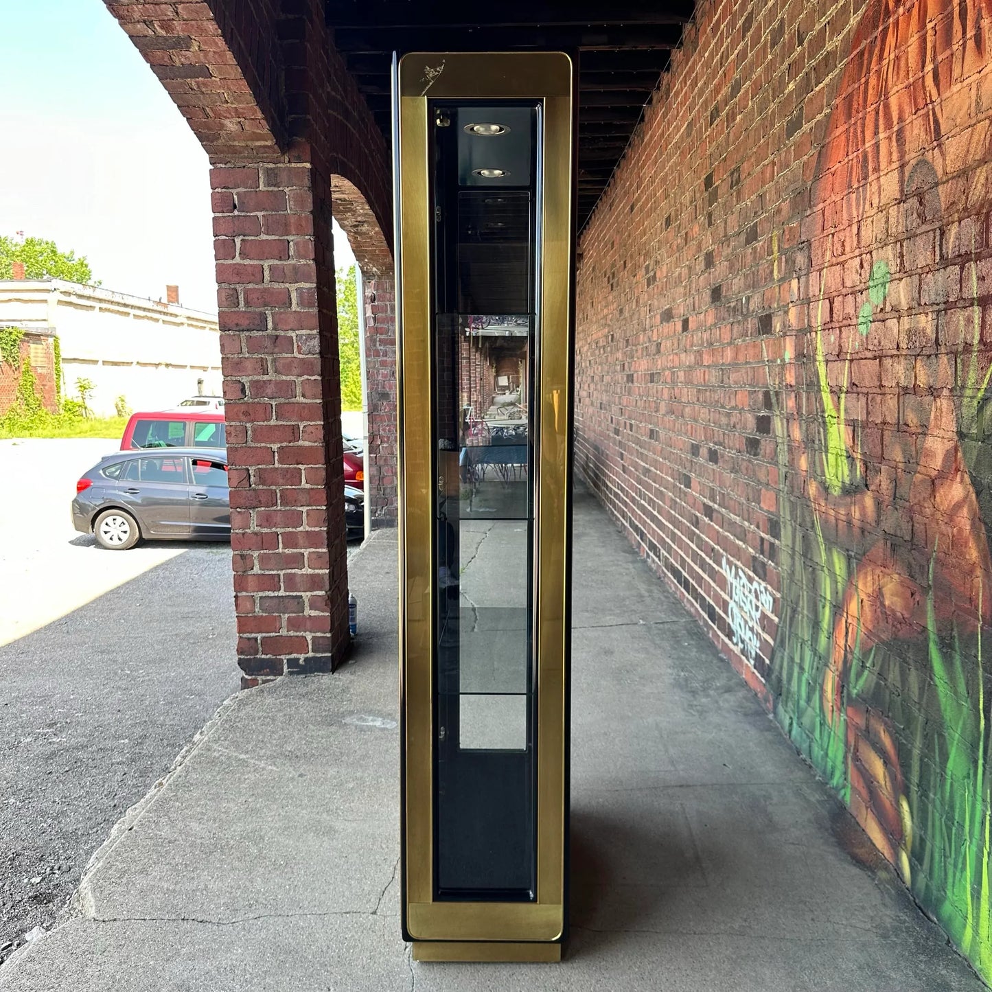Mastercraft Burnished Brass and Glass Etagere Display Cabinet 2 of 2