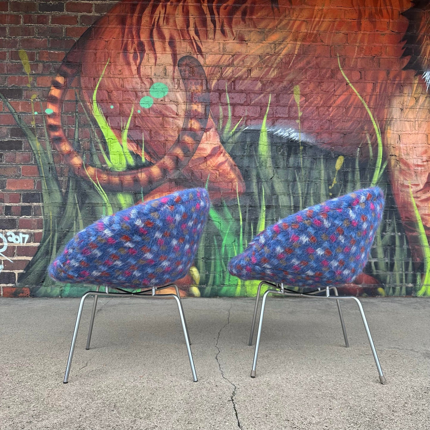 Pair of Arne Jacobsen Pot Chairs