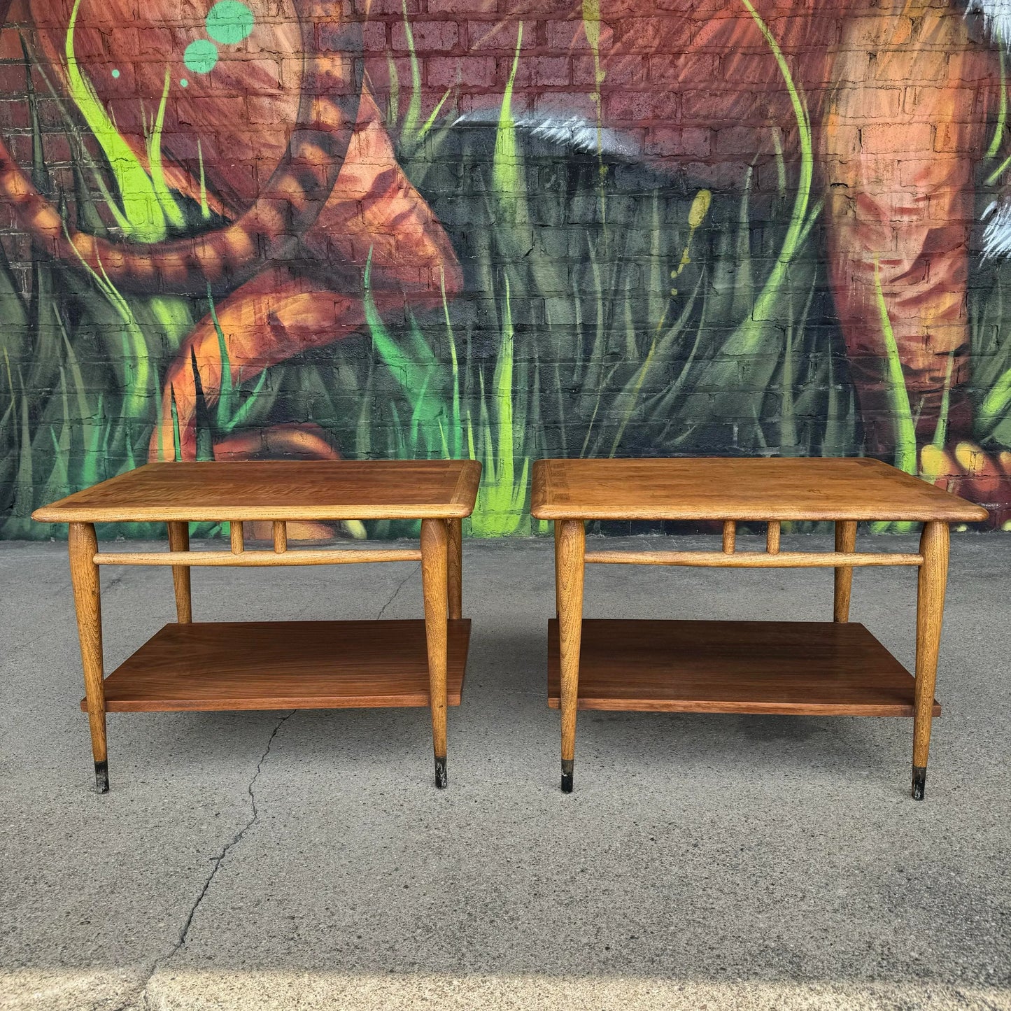 Lane Acclaim Pair of End Tables Mid Century Modern