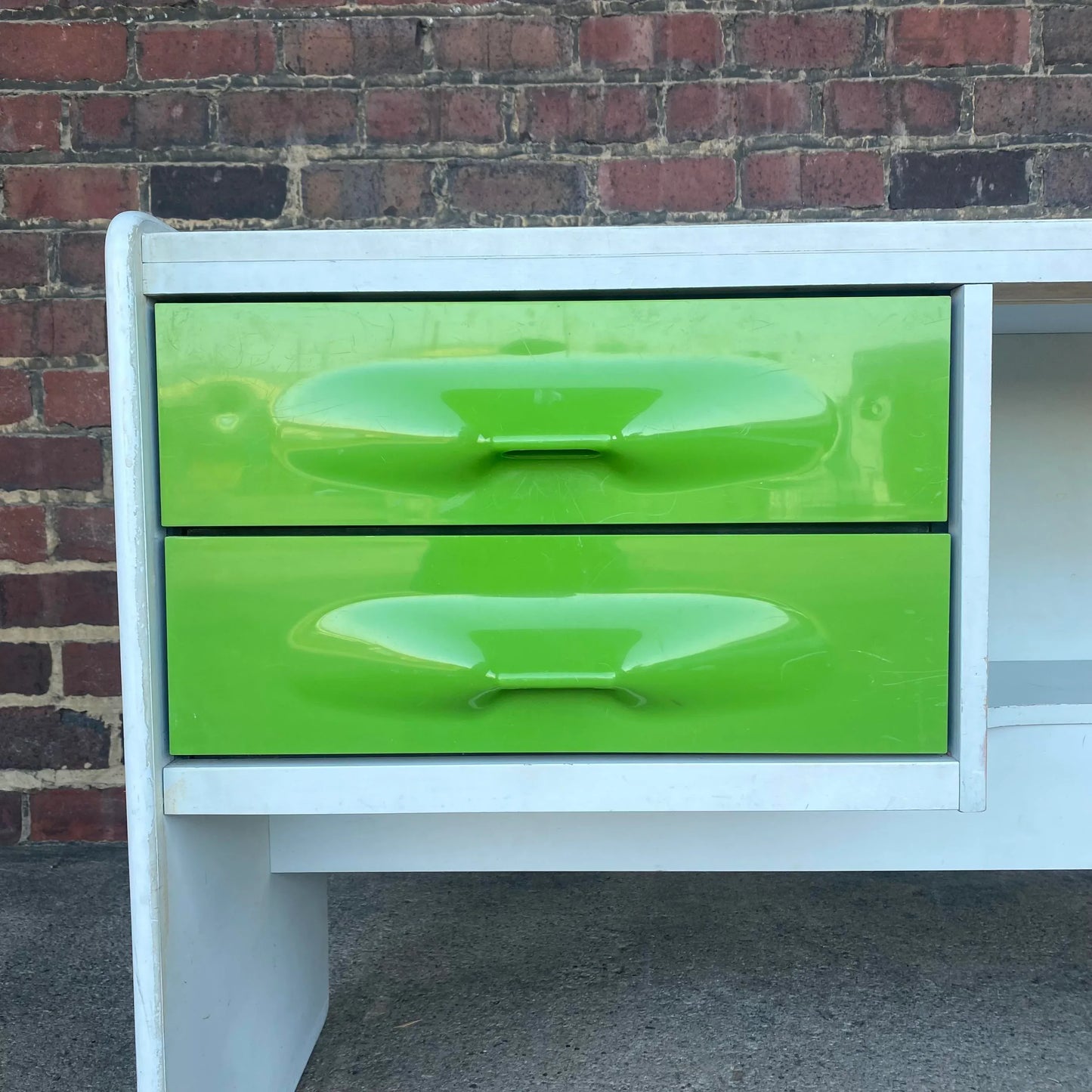 1970s Desk by Giovanni Maur for Treco Green Mid Century Modern Retro