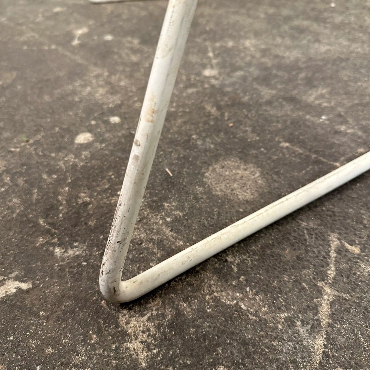 Mid Century Modern Wide Large Diamond Bertoia Chair