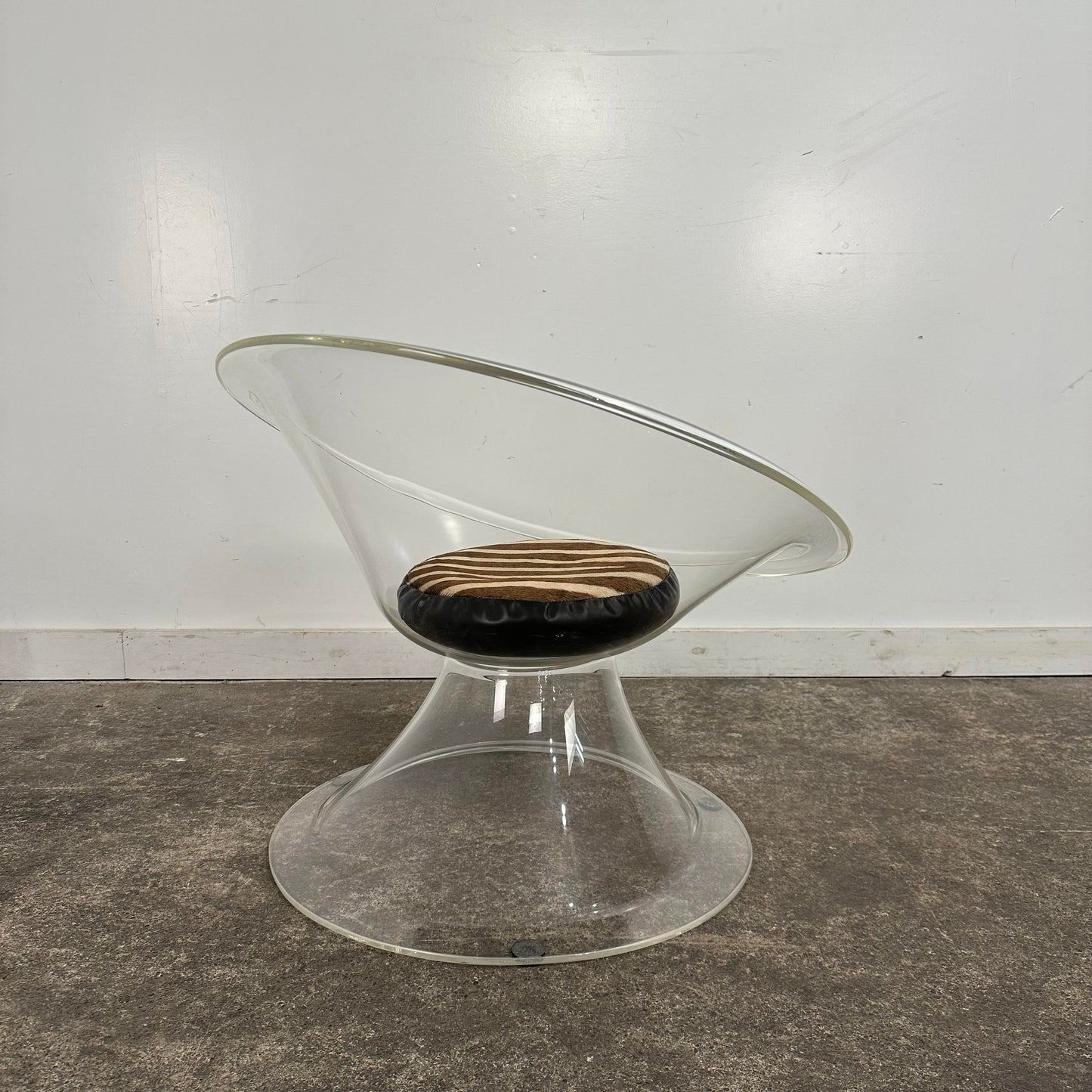 1960 Erwine & Estelle Laverne Buttercup Molded Lucite Chair From Invisible Group