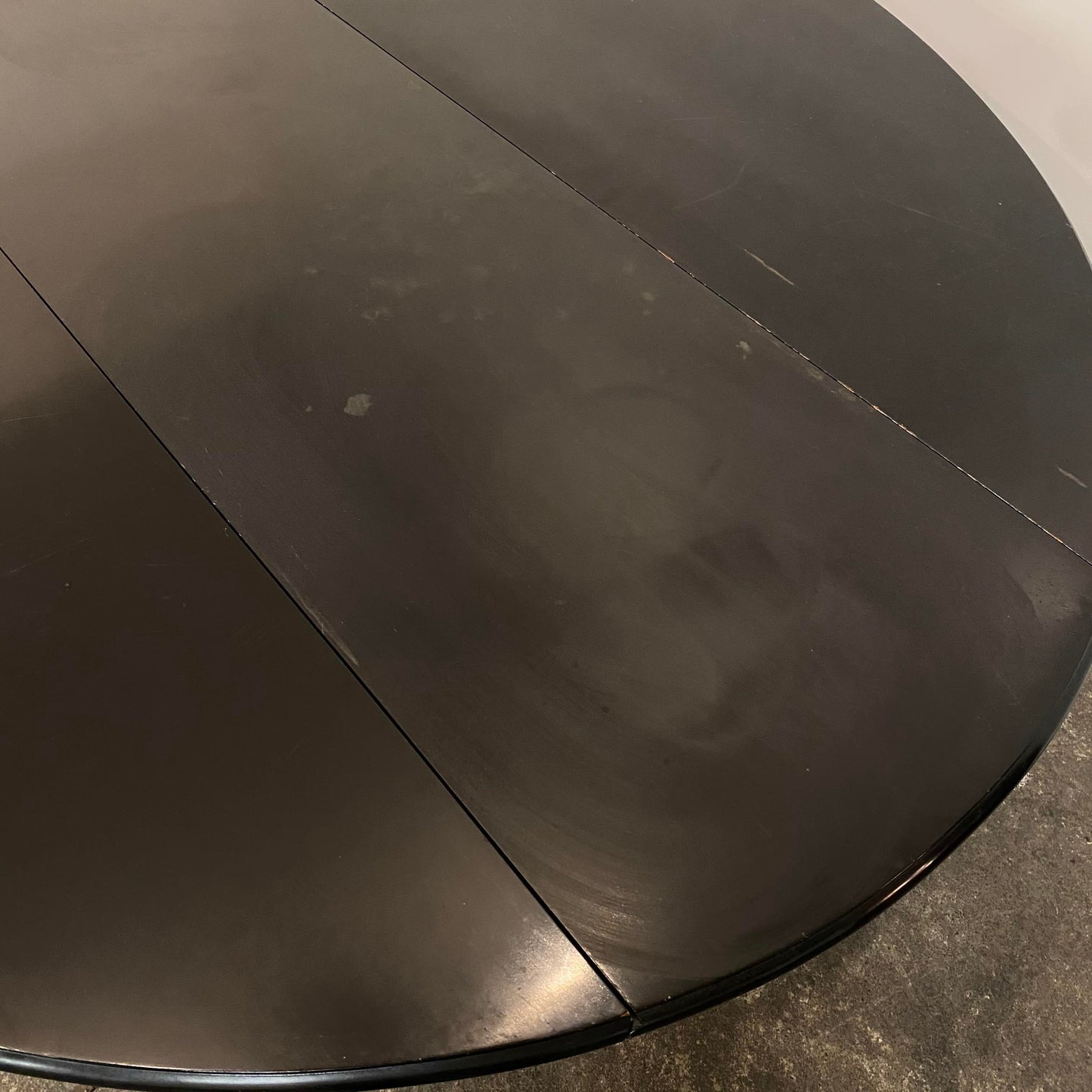 1960s Mid-Century Modern Drop Leaf Dining Table