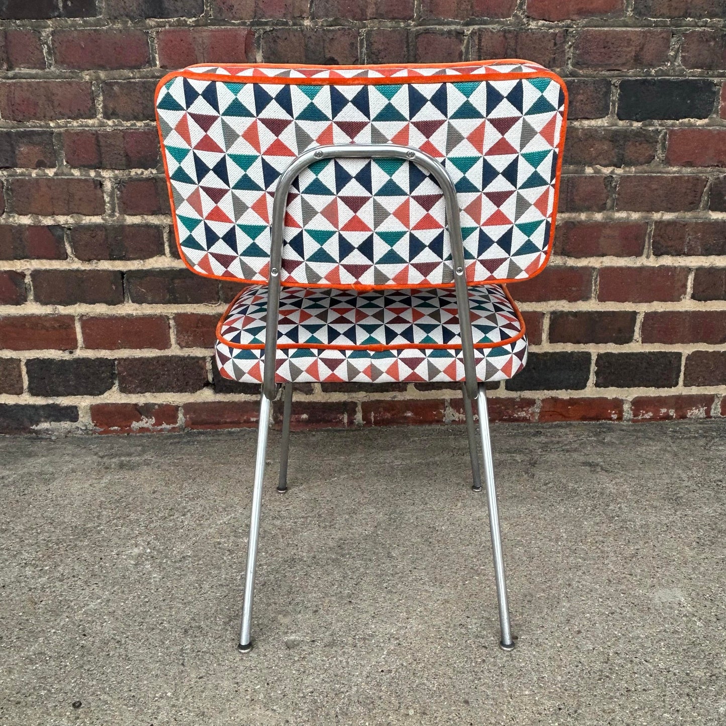 Set of 4 Early George 4671 Aluminum Frame Nelson Chairs Recovered in Geometric Sunbrella Fabric