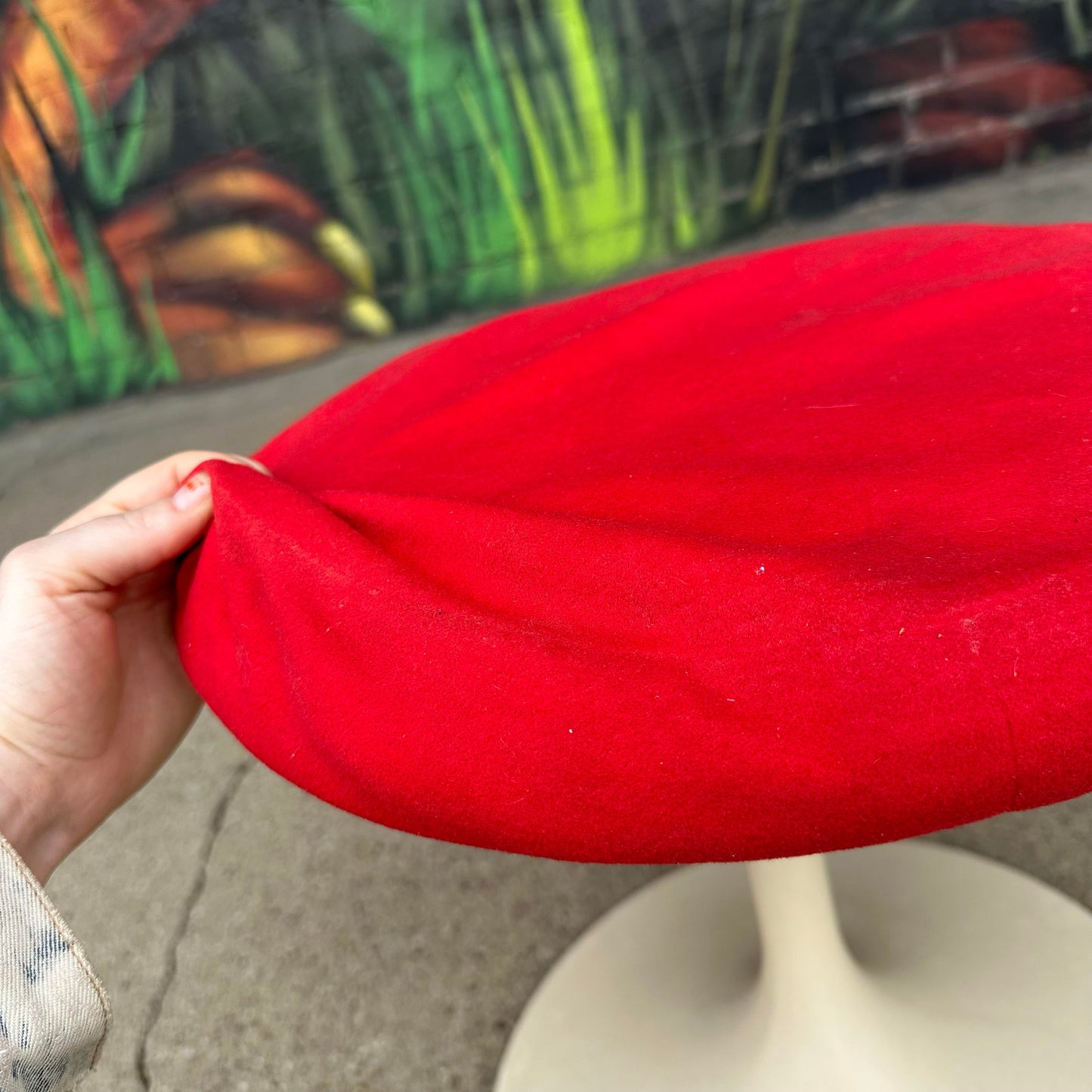 Knoll Swivel-Top Tulip Stool