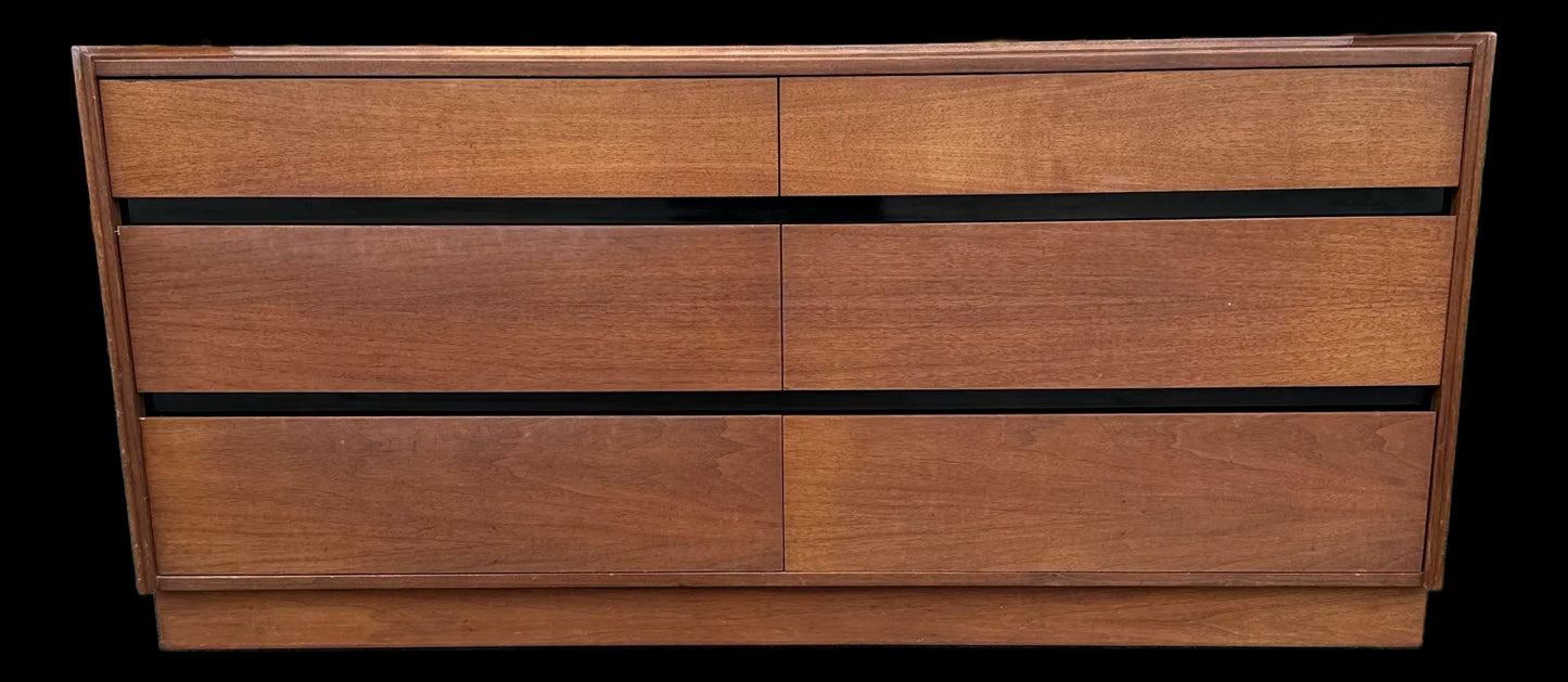 Dillingham “Esprit” 6-Drawer Walnut Dresser
