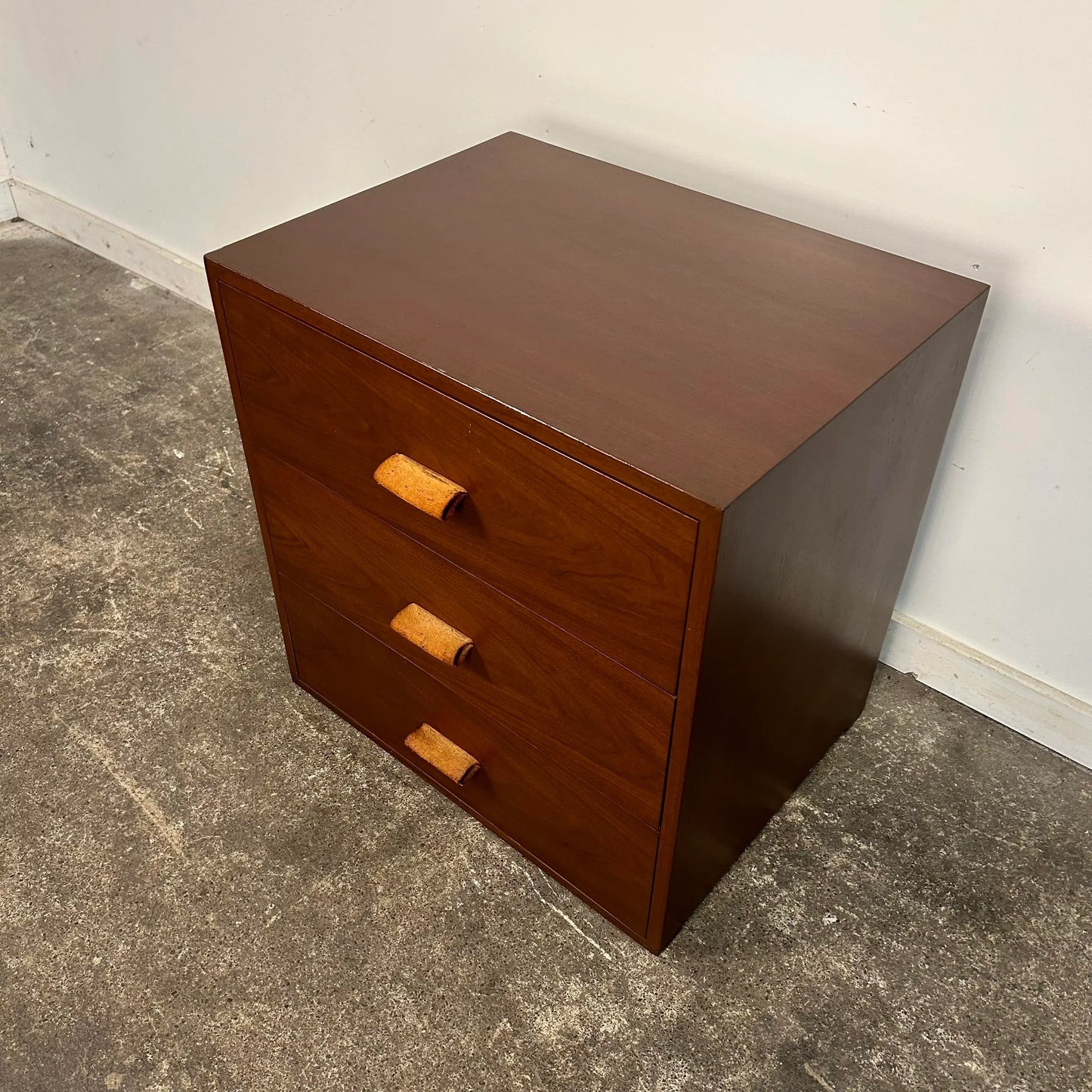 Mid Century Modern Chest of Drawers With Leather Pulls