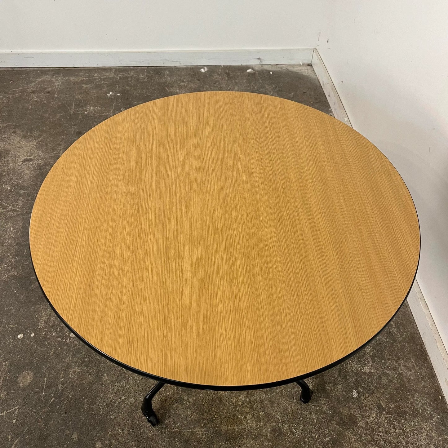 Mid-Century Modern Herman Miller Eames Aluminum Group Cafe Table