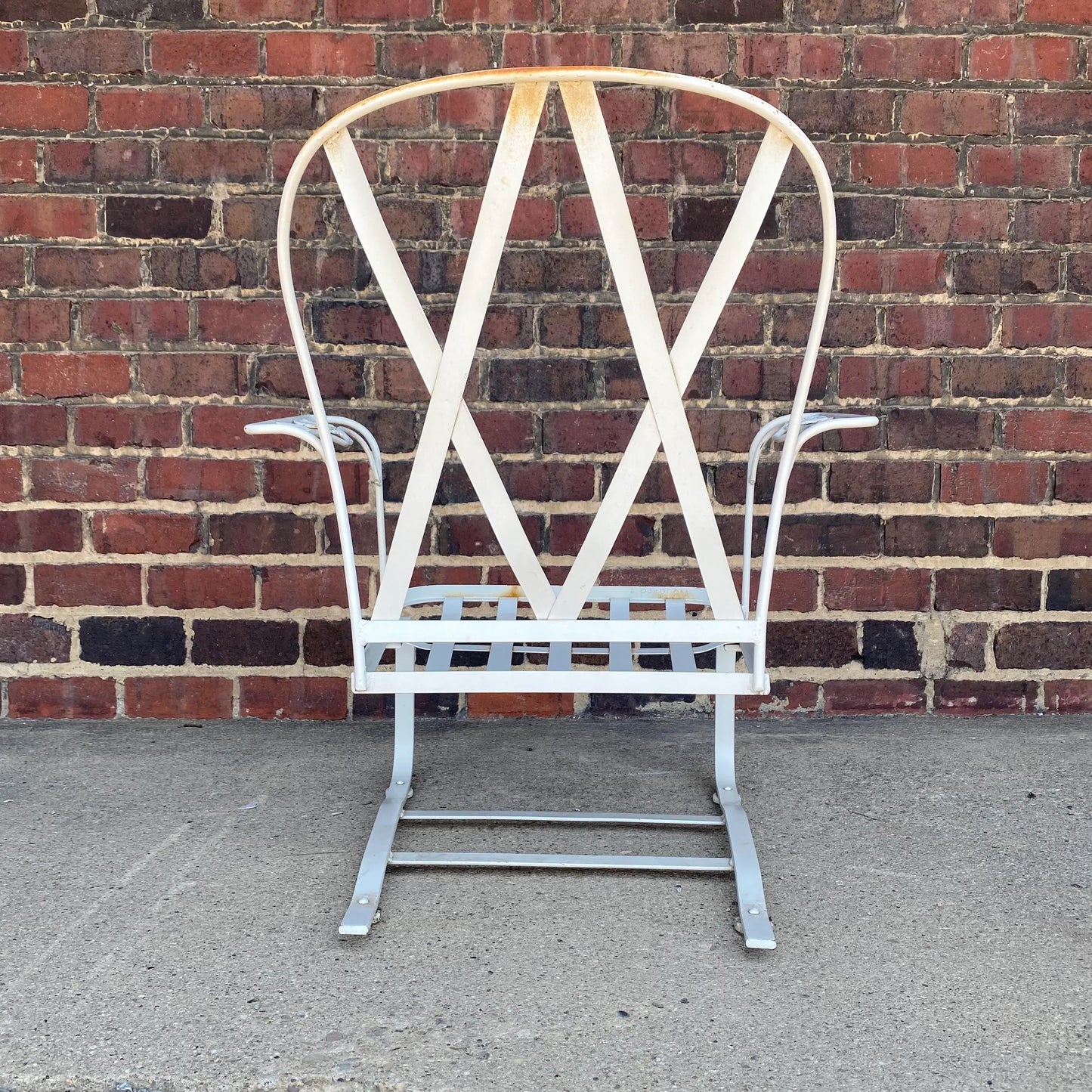 Mid Century Modern Pair of White Woodard Outdoor Patio Bouncers Chattily Rose Pattern