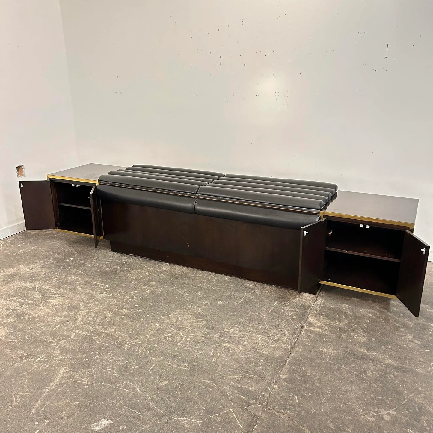 King Size Headboard With Floating End Tables Dunbar? Or Probbe?