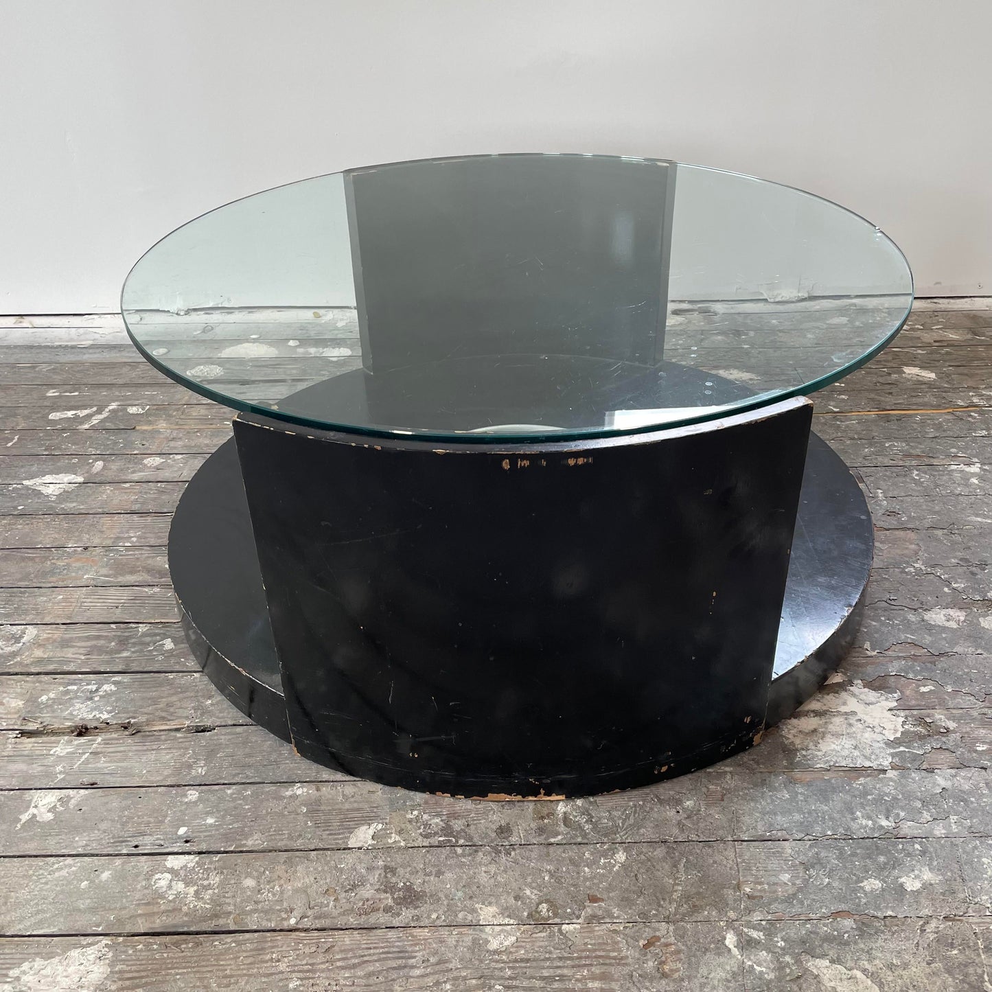 Mid 20th Century Circle Coffee Table