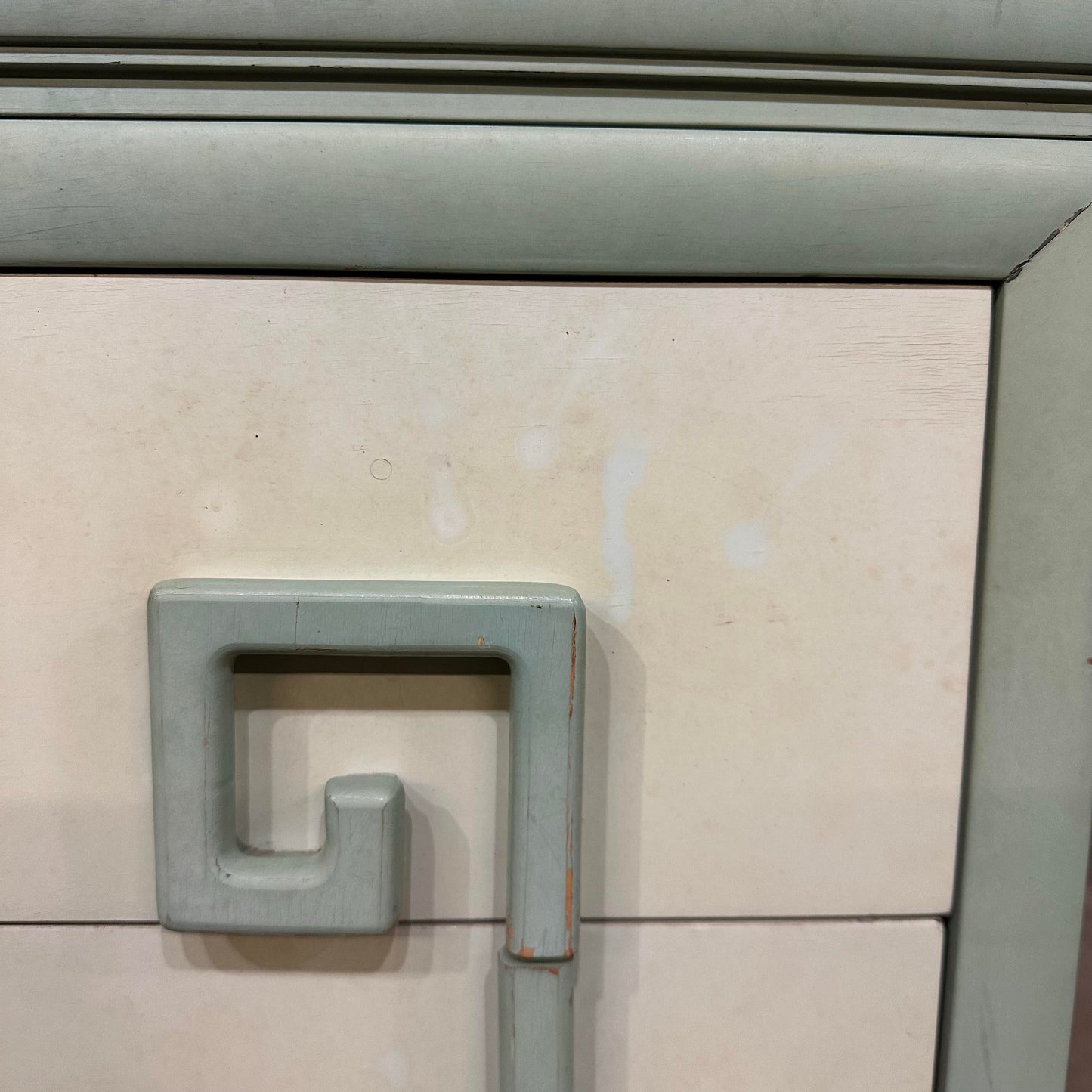 Kittinger Mandarin Vanity With Mohair Stool