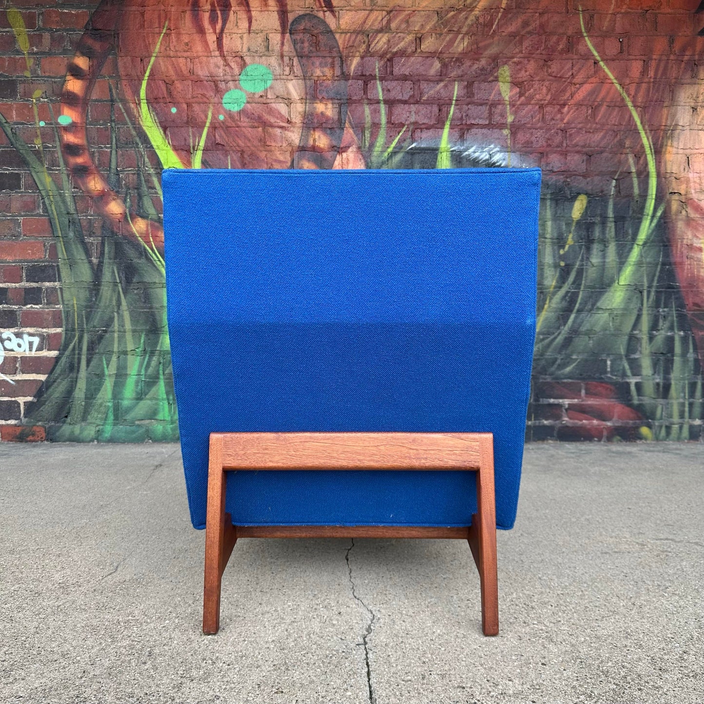 Jens Risom Easy Chair Walnut Lounge Chair Mid-Century Modern