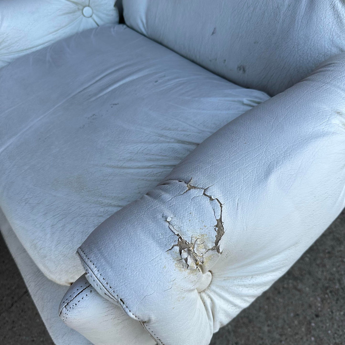 Pair Artifort? Vinyl and Chrome Chairs