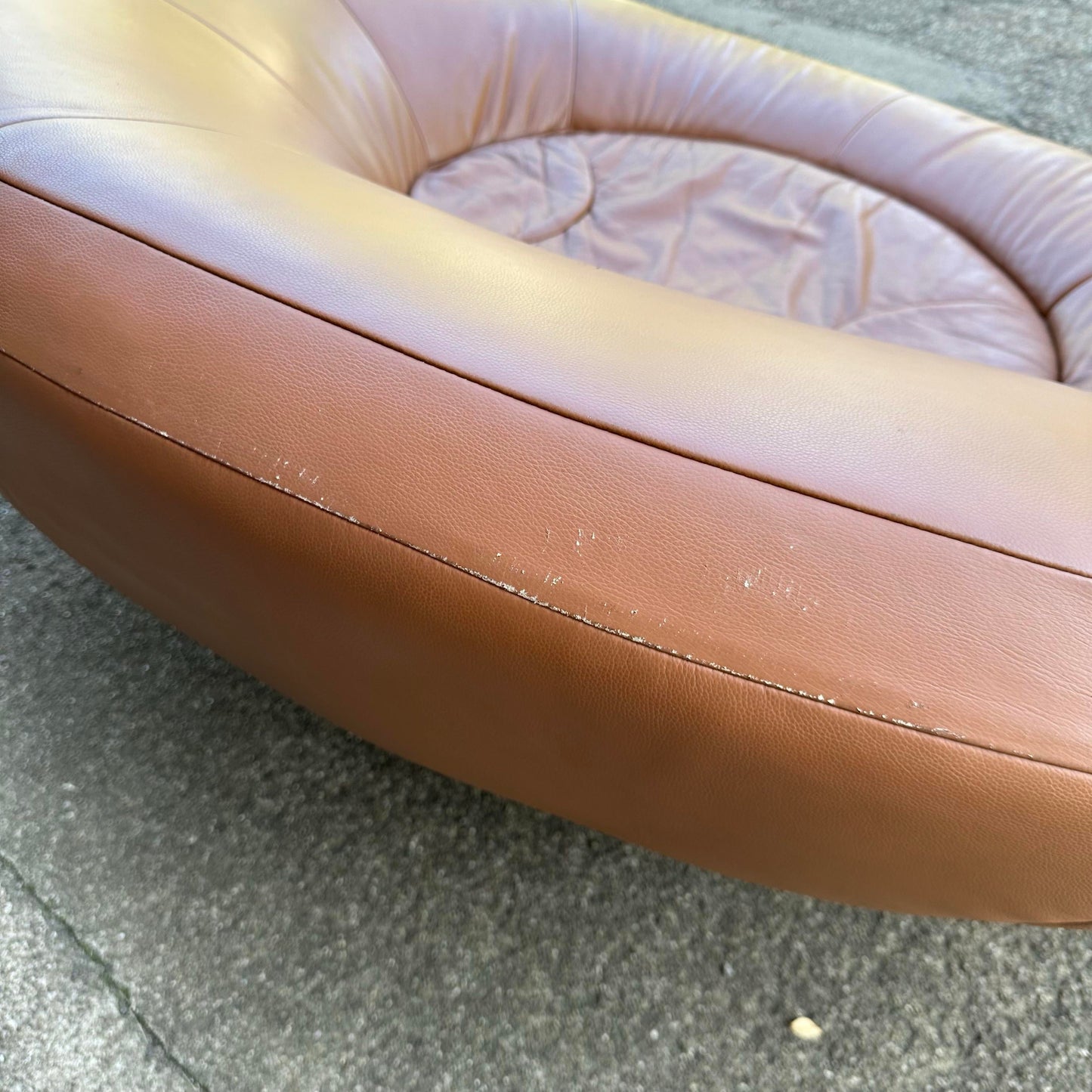 De Sede Leather Circular Ufo Love Seat Sofa Model Ds 152