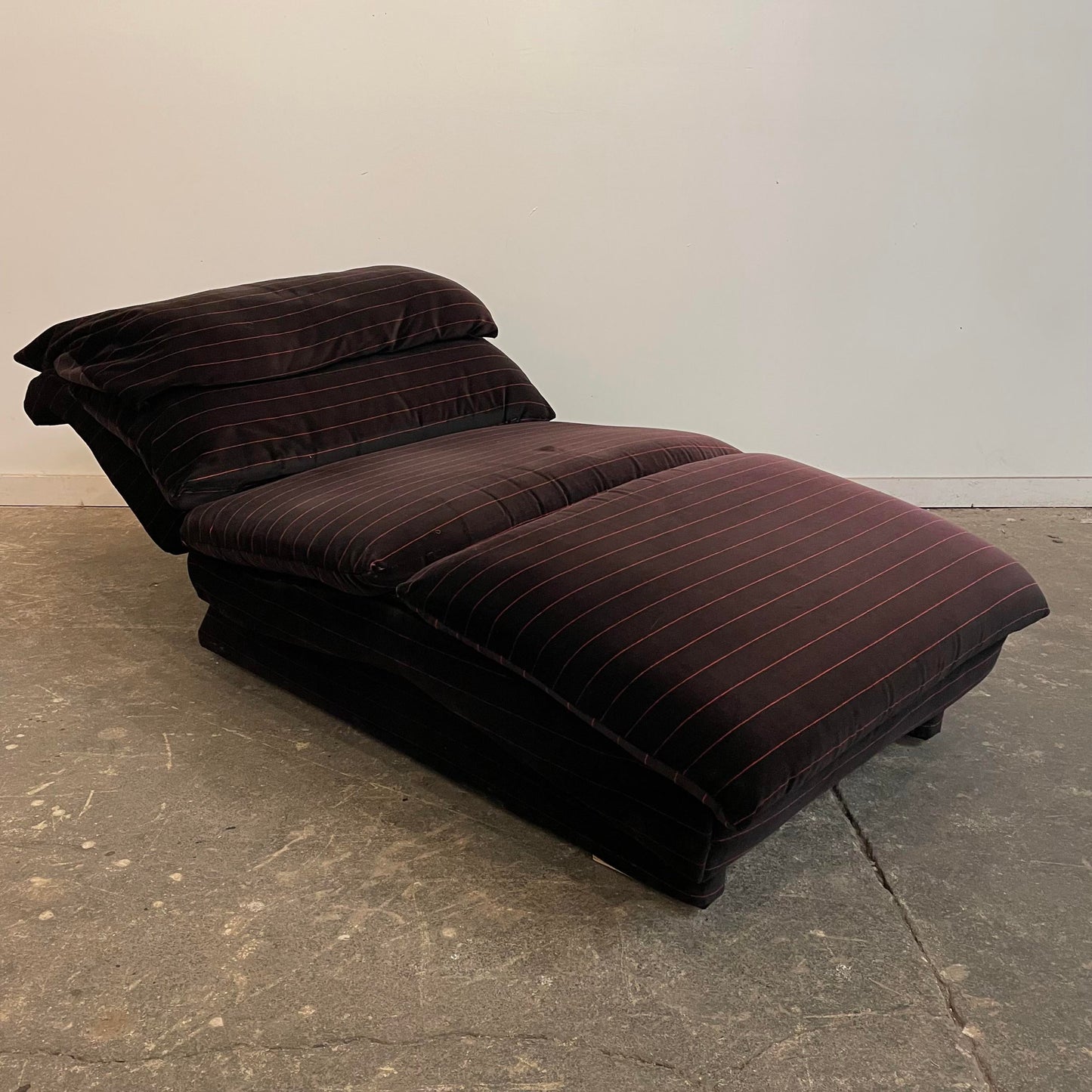1980s Vladimir Kagan for Preview Furniture Black and Red Stripe Chaise