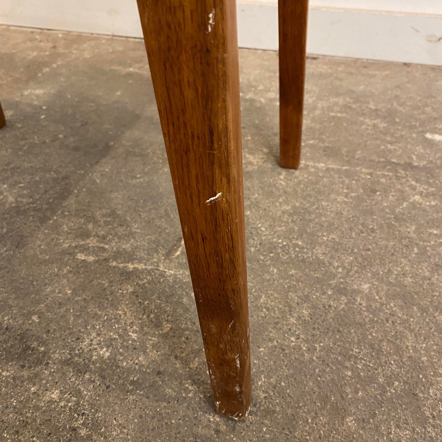 Mid-Century Modern Arden Riddle Side Chair