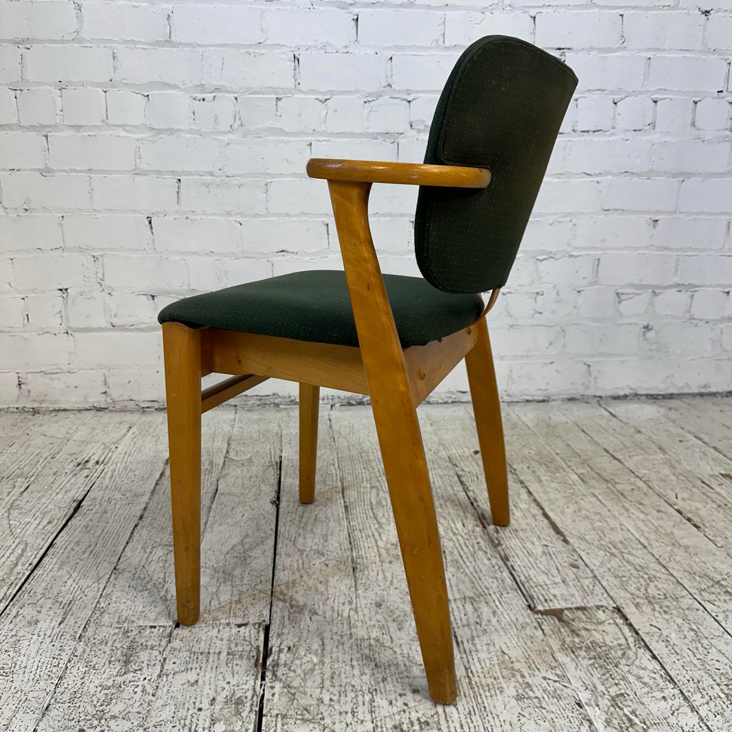 Early Knoll Associates Domus Chair 601 Madison Tag