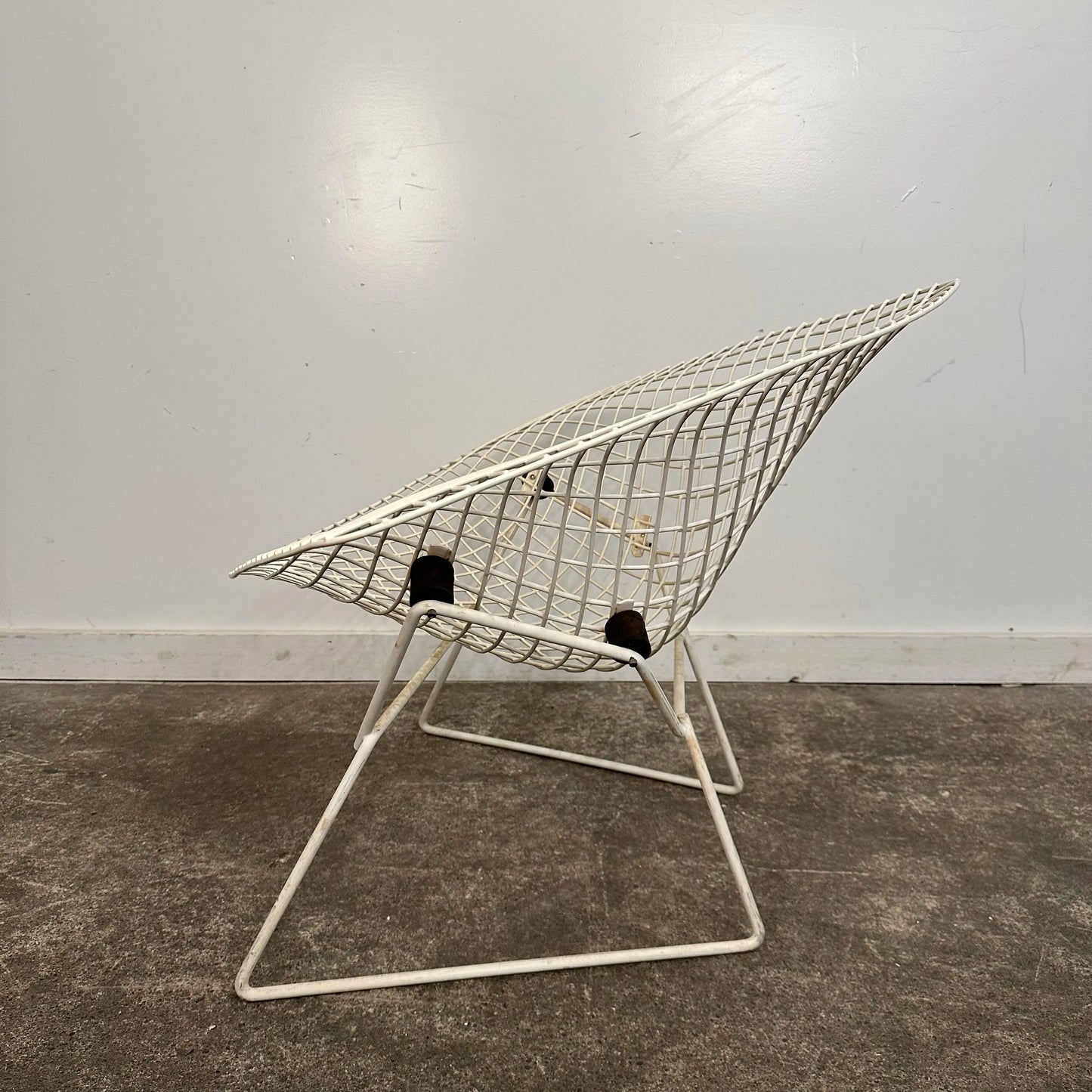 Mid Century Modern Wide Large Diamond Bertoia Chair