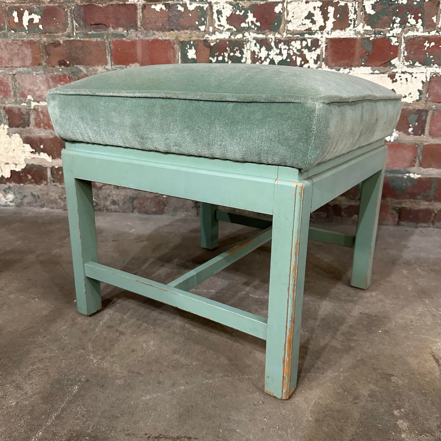Kittinger Mandarin Vanity With Mohair Stool