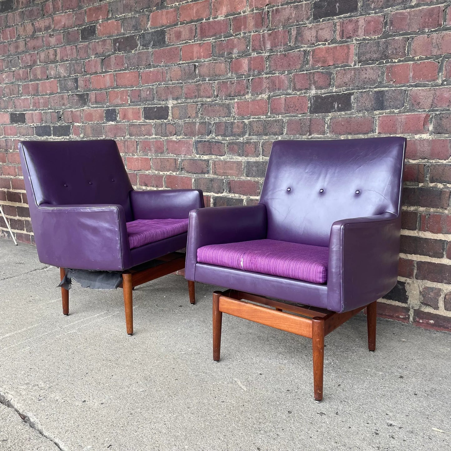 Jens Risom Swivel Base Arm Chairs Purple Leather