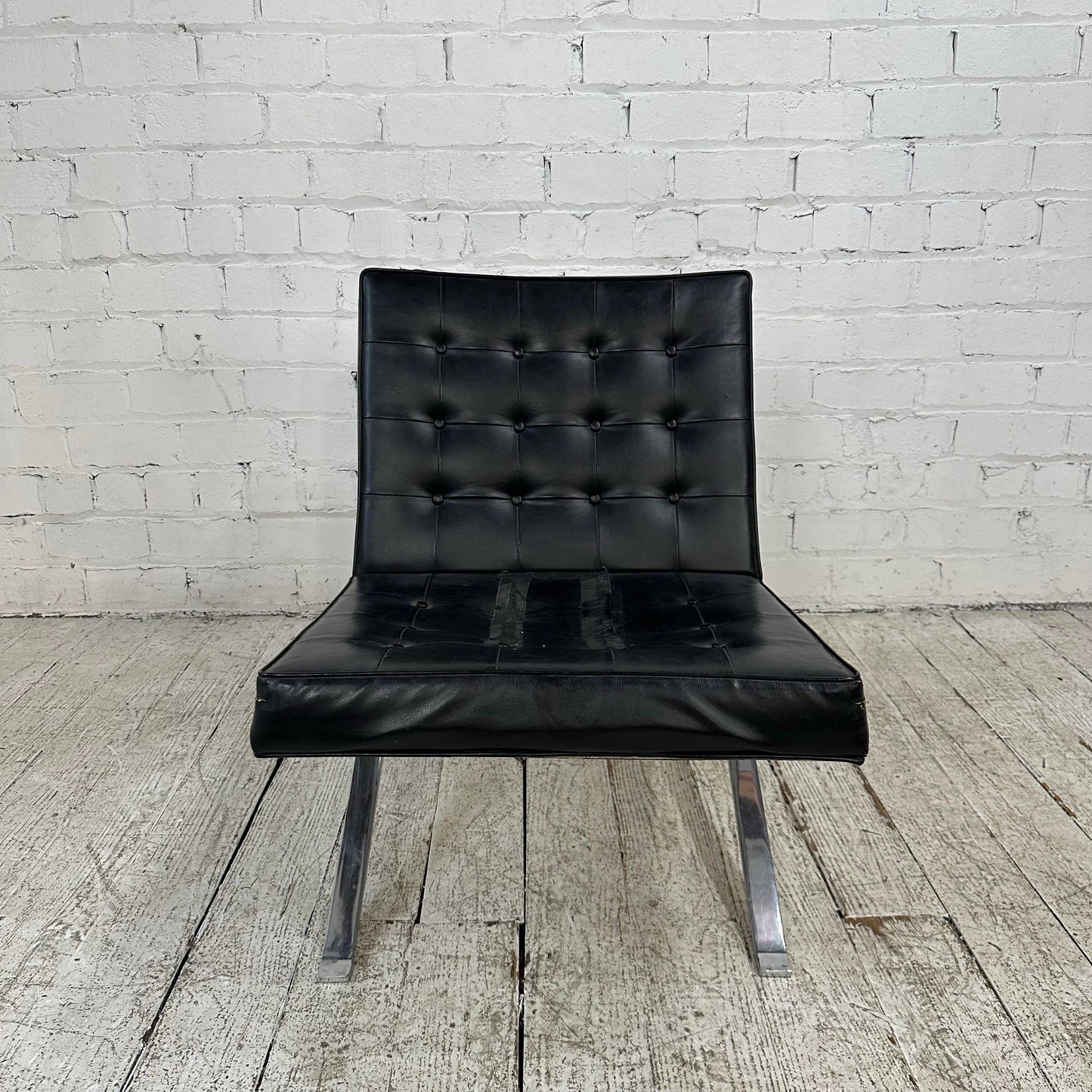 Royal Metal Black and Chrome Slipper Chair