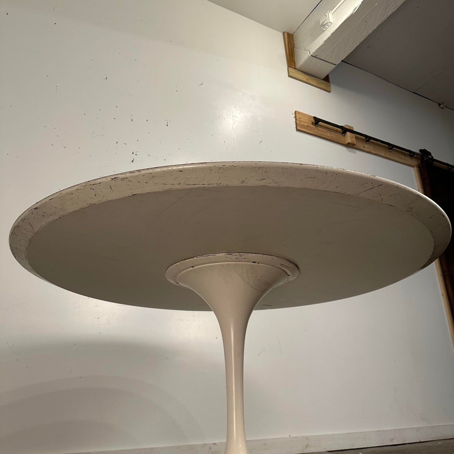 Mid Century Modern Eero Saarinen Knoll Tulip Dining Table