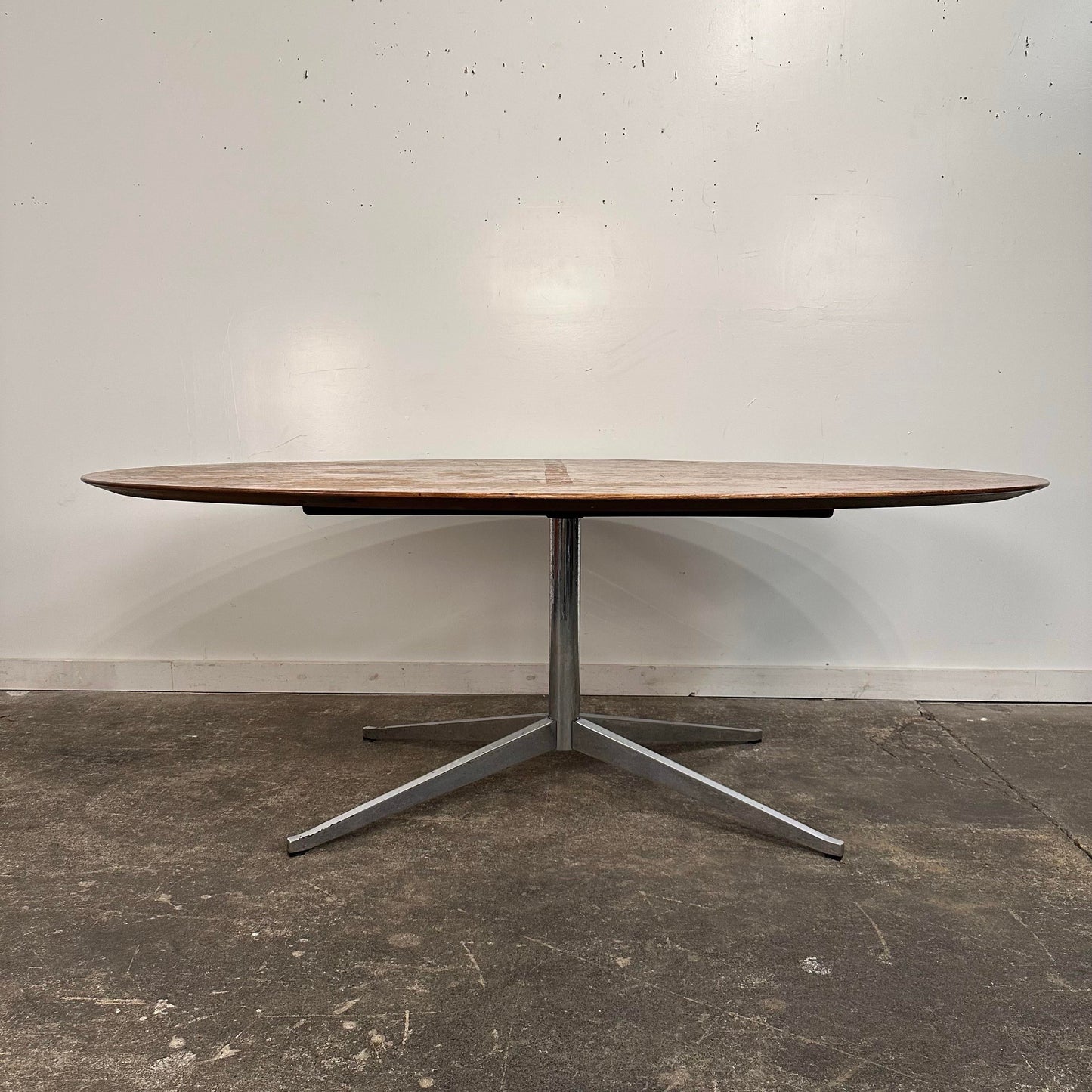 Mid Century Modern Florence Knoll Oval Dining Table Desk for Knoll