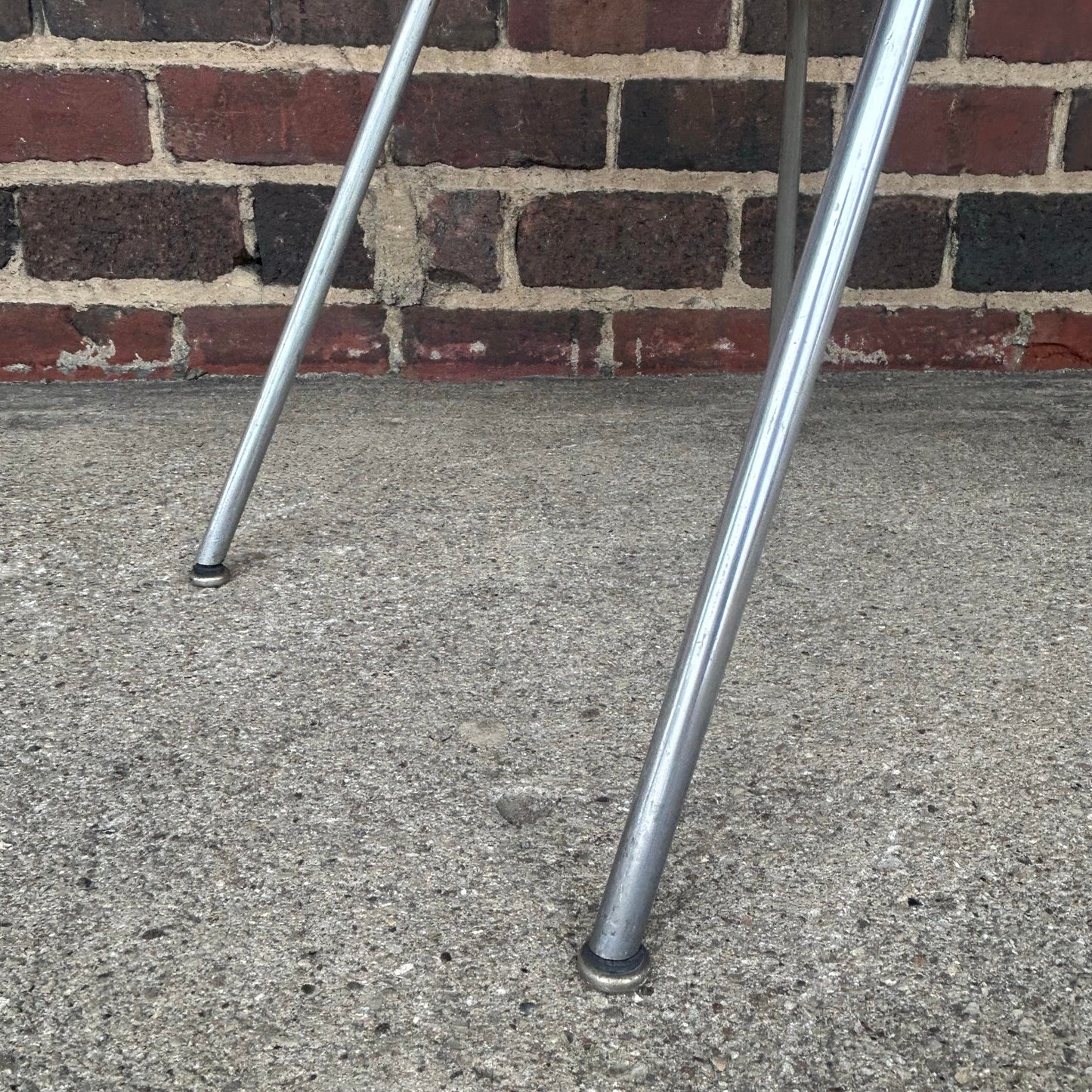 Set of 4 Early George 4671 Aluminum Frame Nelson Chairs Recovered in Geometric Sunbrella Fabric