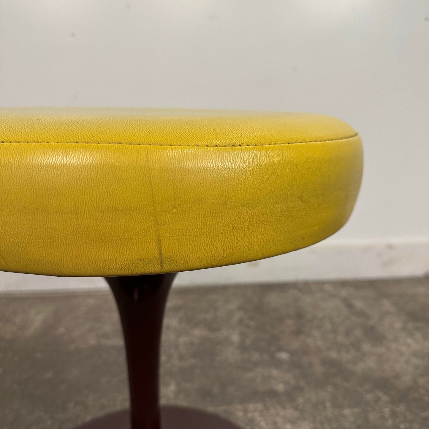 Knoll Saarinen Tulip Base Swivel Stool