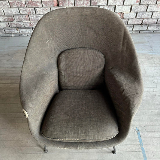 Early Eero Saarinen for Knoll Womb Chair