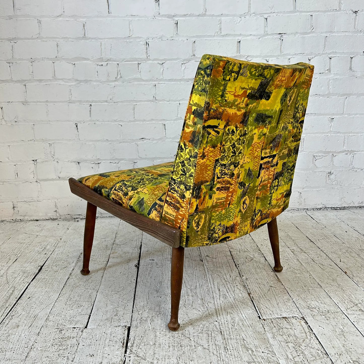 Mid Century Modern Slipper Chair