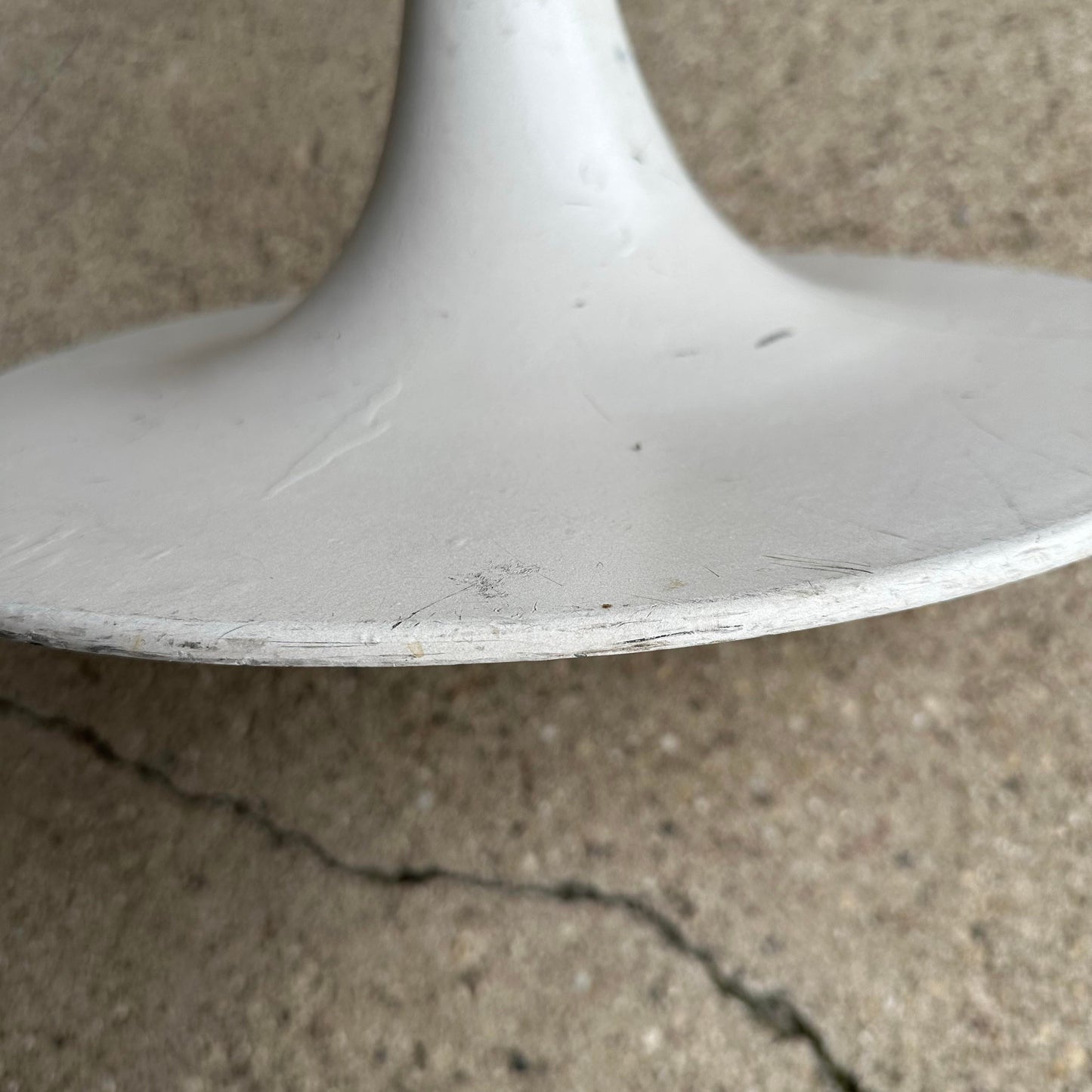 Brevete Cre Rossi Tulip Based Knoll-Style Stool