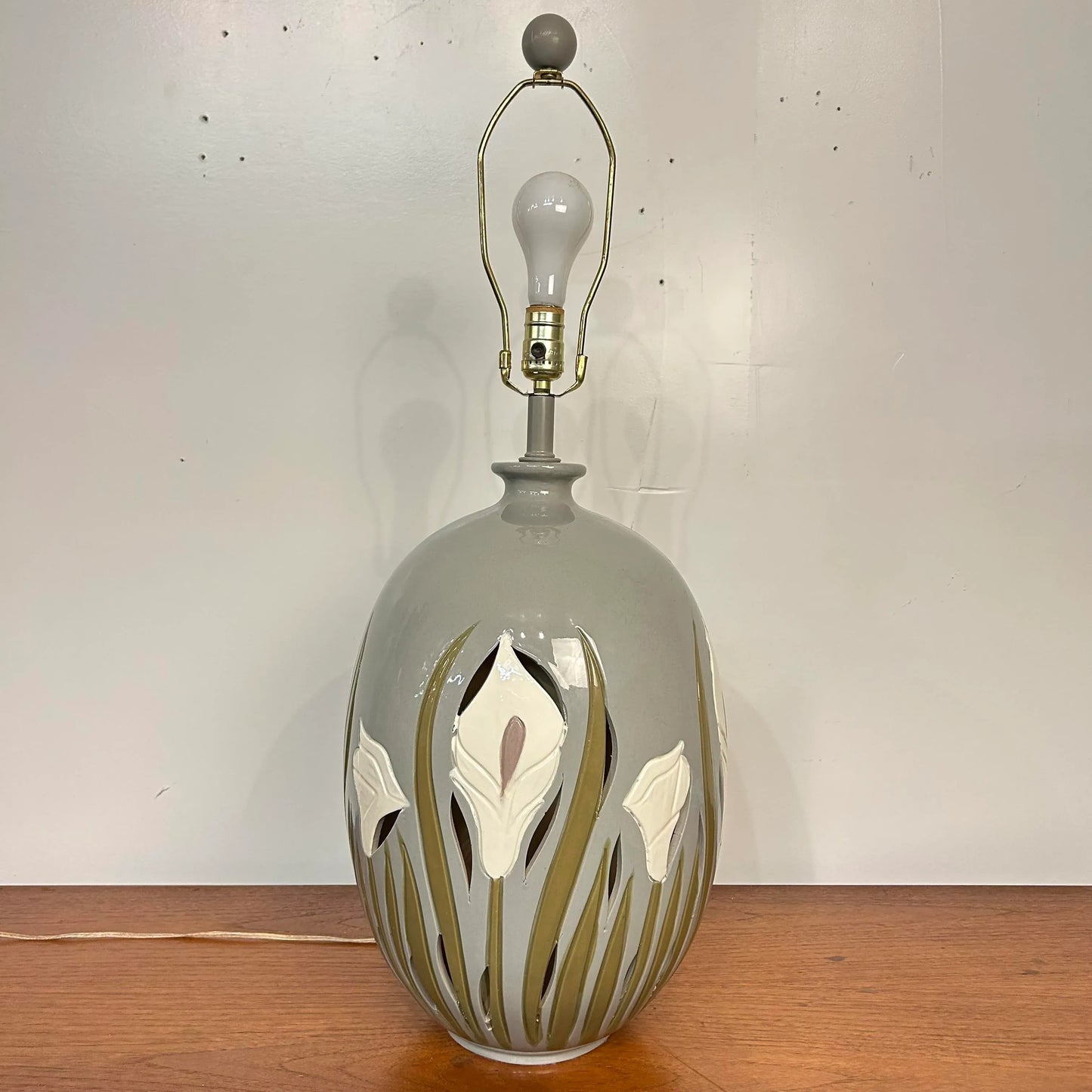 Ceramic Floral Table Lamp