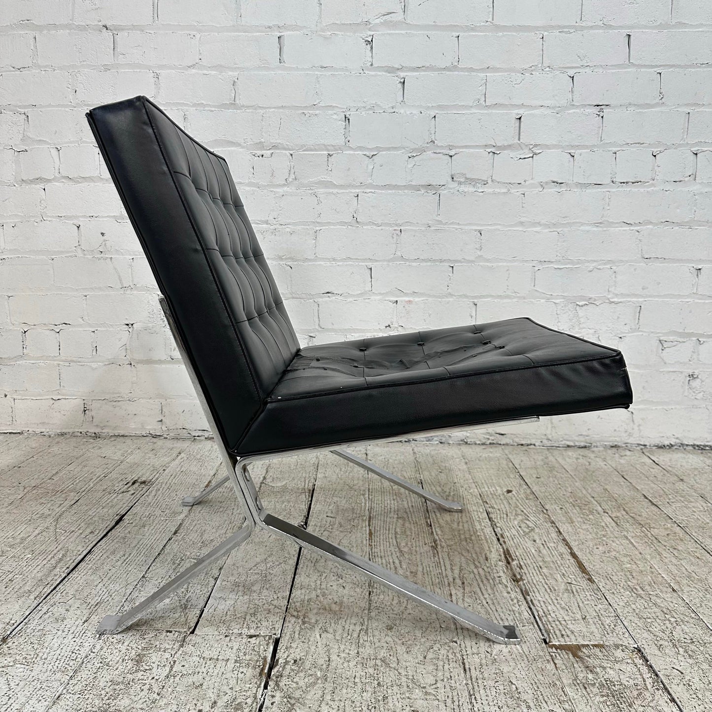 Royal Metal Black and Chrome Slipper Chair