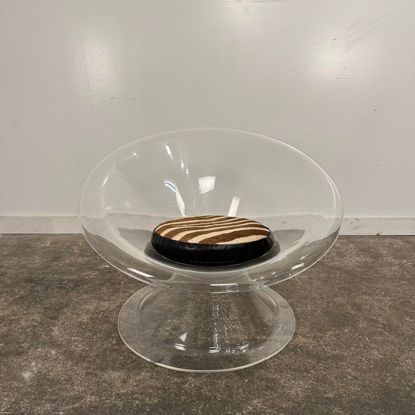 1960 Erwine & Estelle Laverne Buttercup Molded Lucite Chair From Invisible Group