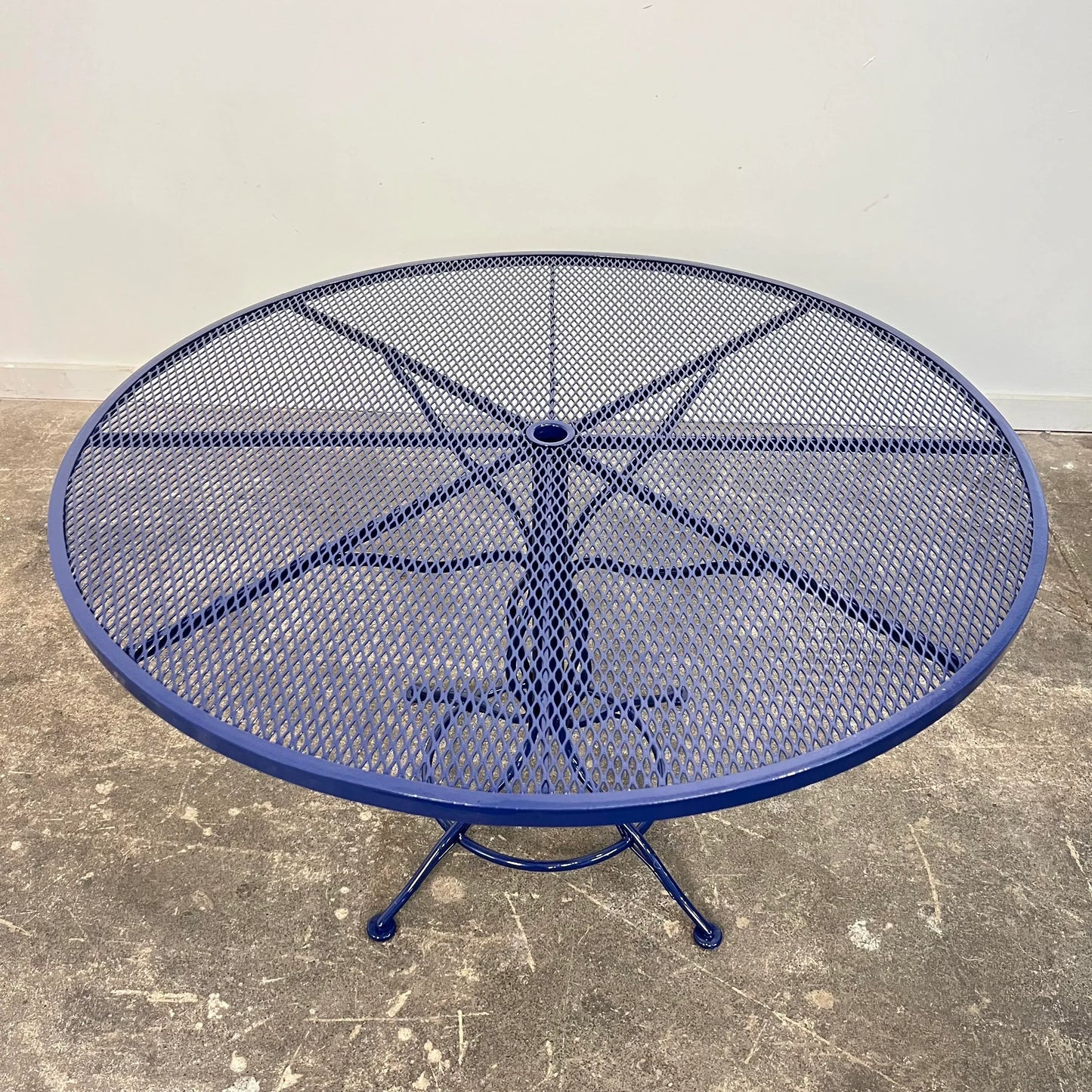 Mid 20th Century Woodard Sculptural Outdoor Dining Set & 4 Chairs, Attributed