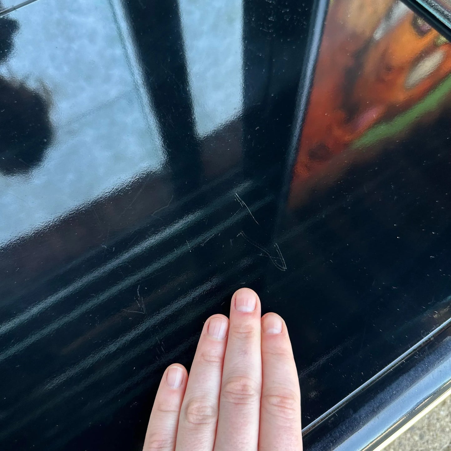 Mastercraft Burnished Brass and Glass Etagere Display Cabinet 2 of 2