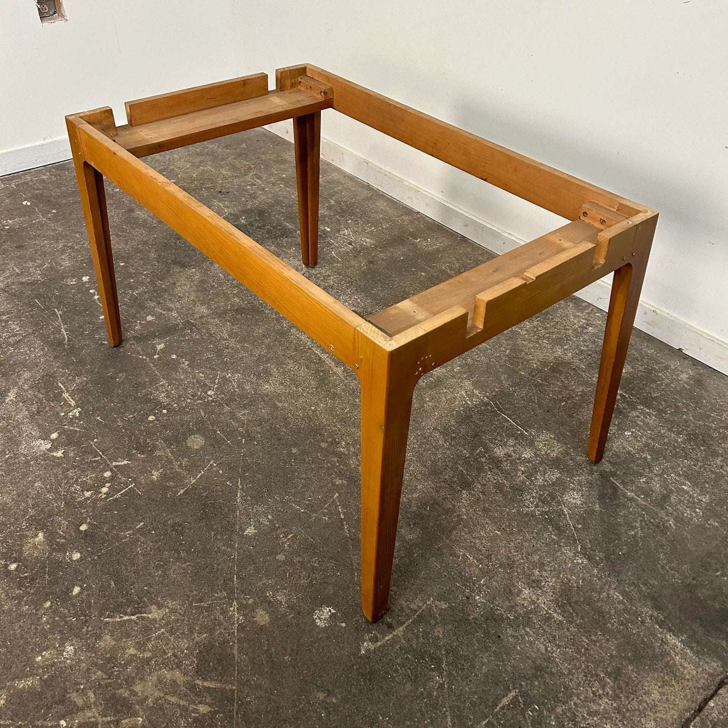 Edward Wormley for Drexel Precedent Dining Table and Four Chairs