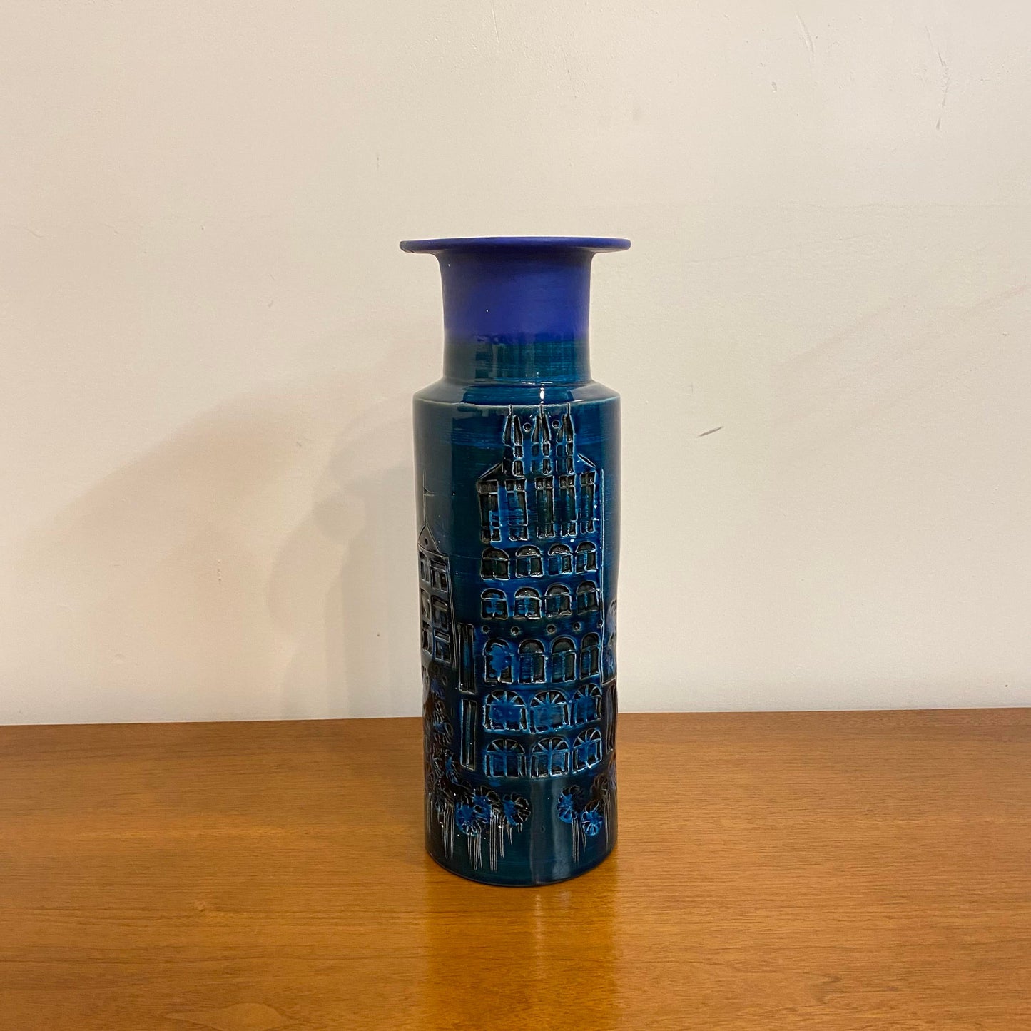 1960s Mid-Century Modern Italian Ceramic Vase
