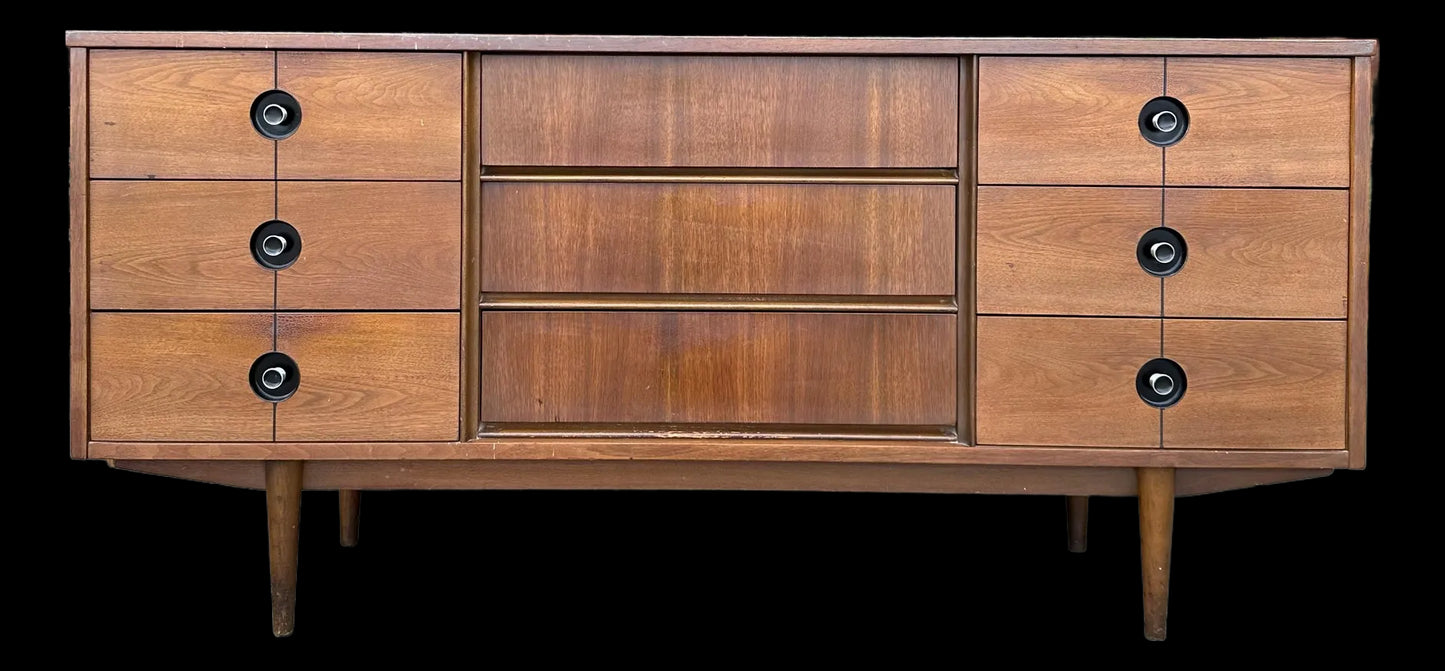 Stanley Furniture Distinctive Low Boy Dresser