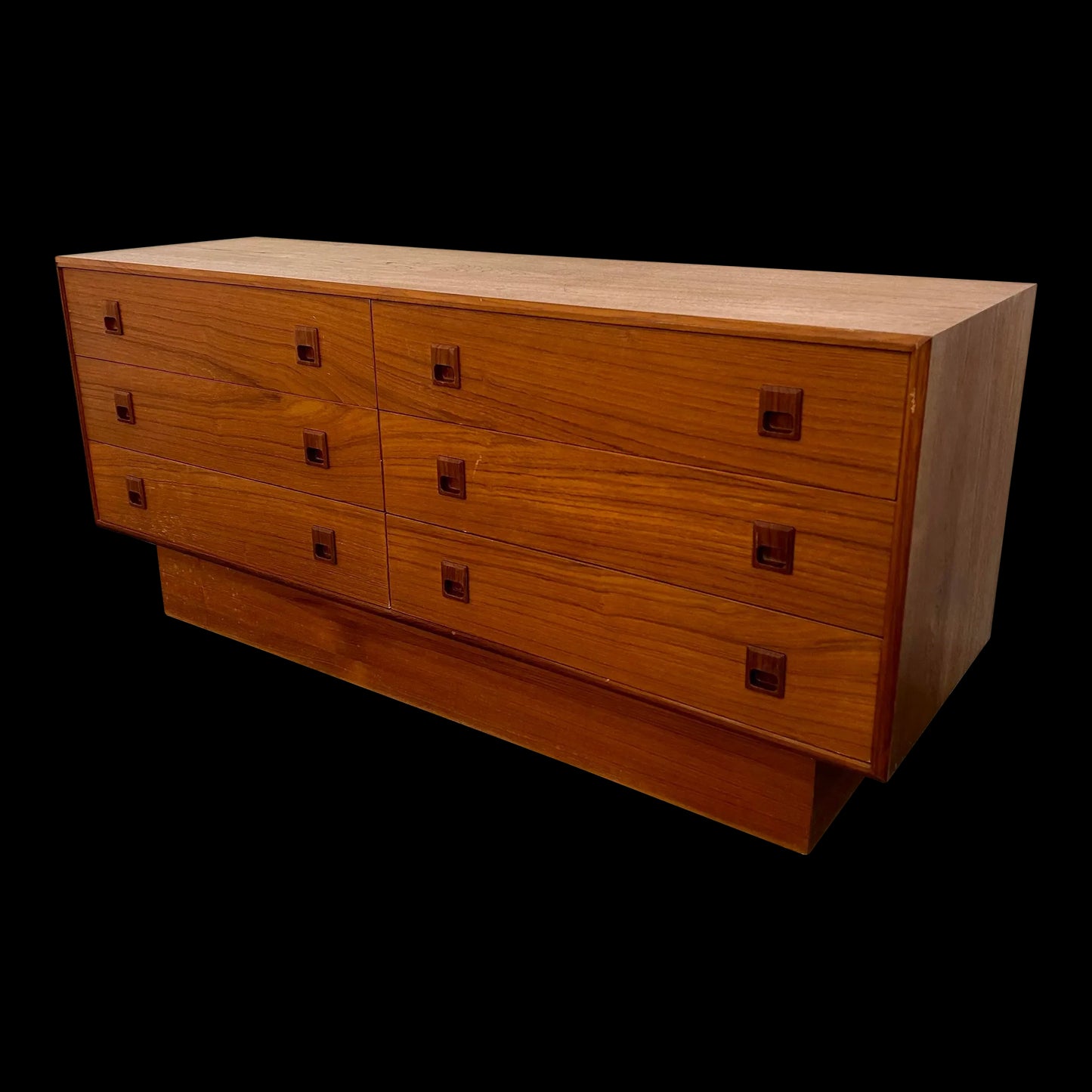 Mid Century Danish Modern 6 Drawer Teak Dresser