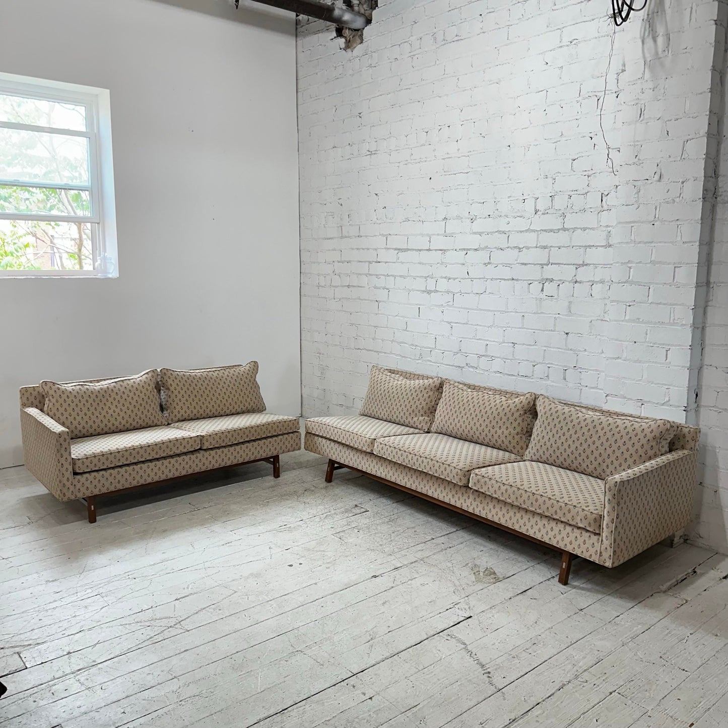 Paul McCobb for Calvin Sectional Sofa Walnut Legs Aluminum Cross Bars