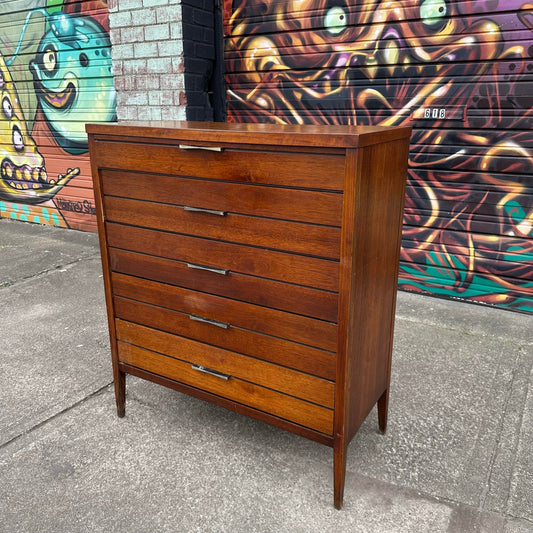 Bowtie for Lane Tall 5-Drawer Dresser
