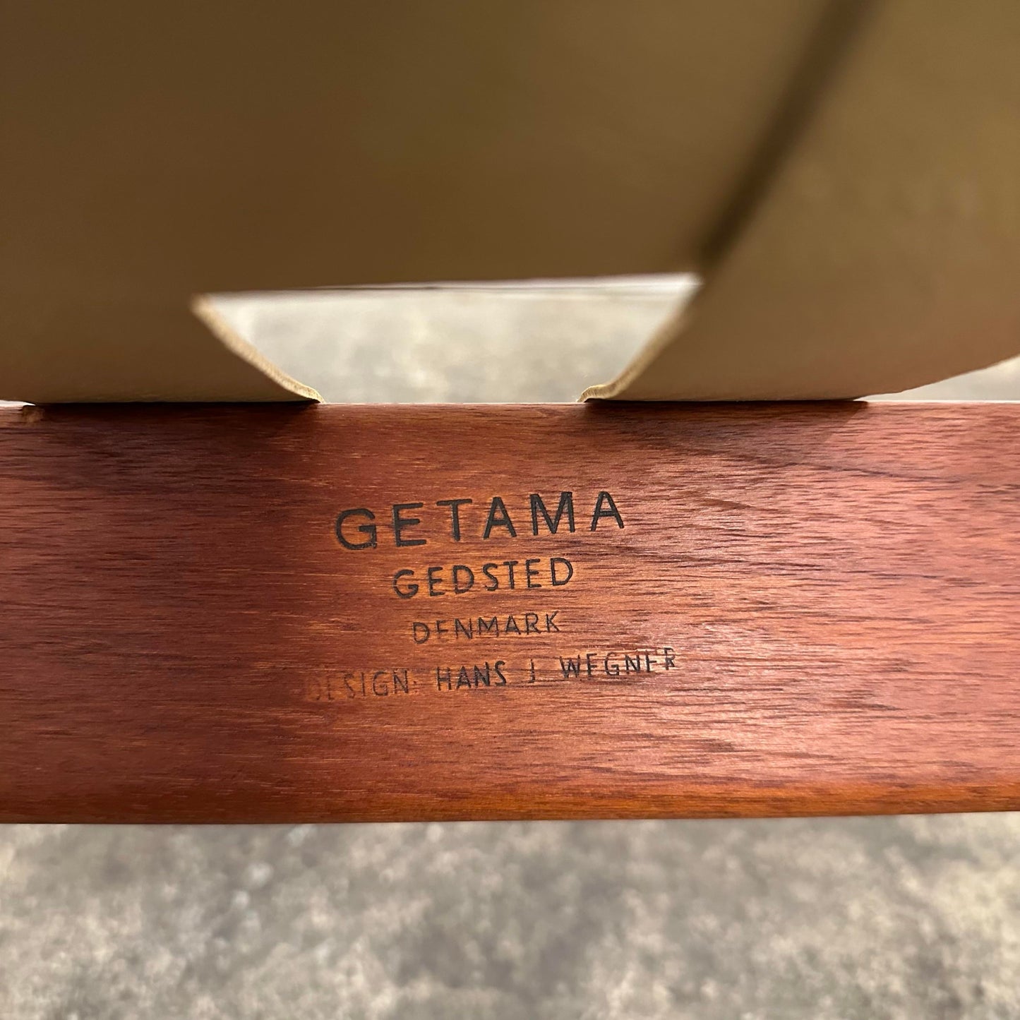 Pair of Hans Wegner Ge-270 Lounge Chairs by Getama