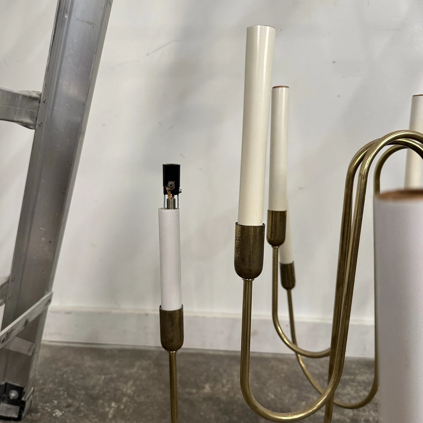 Mid Century Modern Tommi Parzinger Style Brass Chandelier by Lightolier