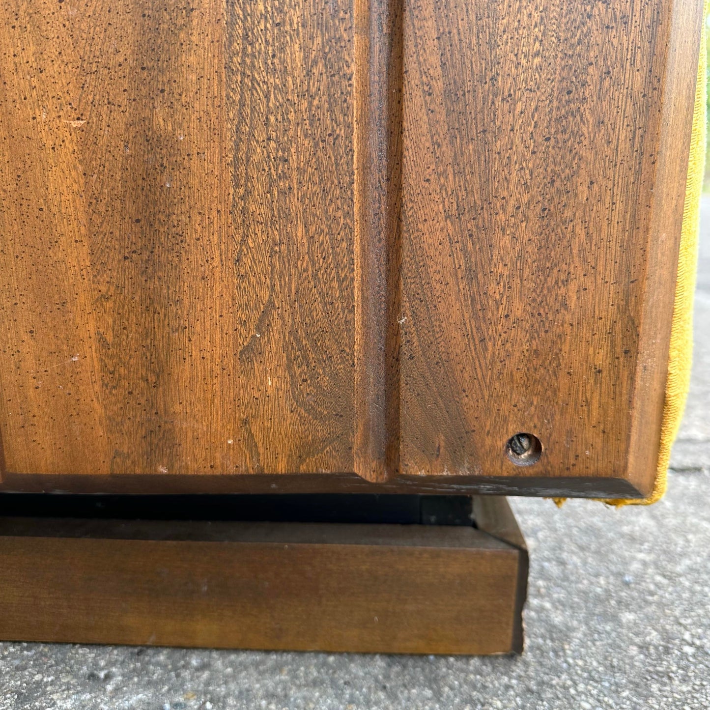 Mid Century Modern Tufted Party Case Sofa