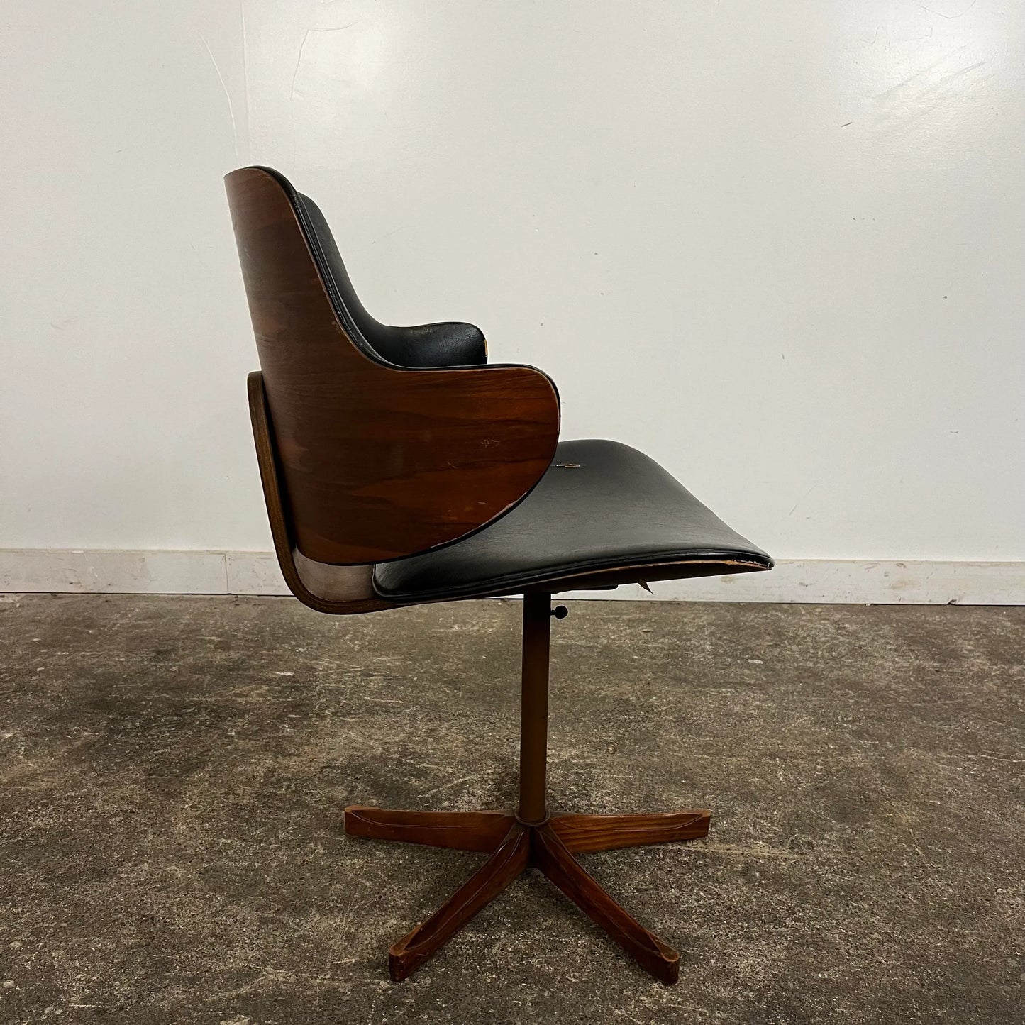 Kodawood Bentwood Arm Swivel Chair Mid Century Modern Desk