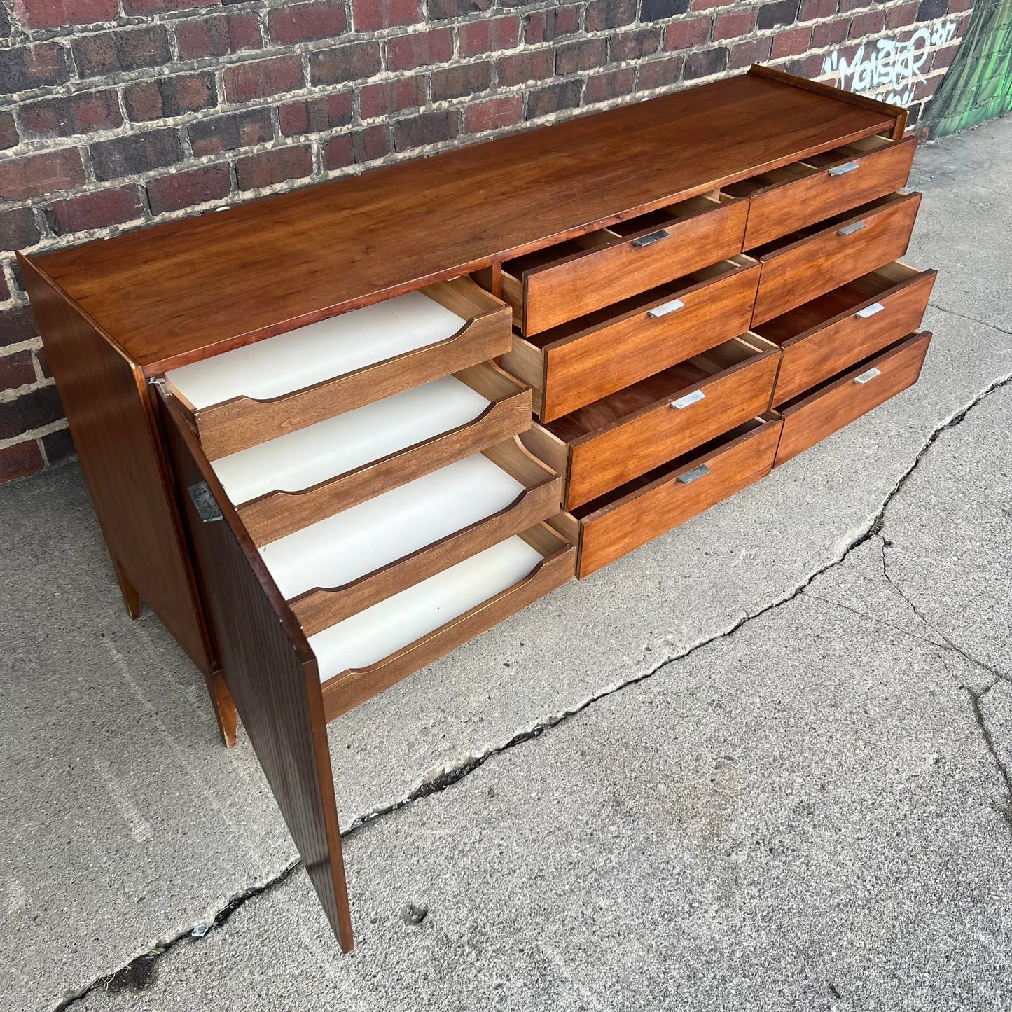 Mid Century Modern Arthur Umanoff Credenza for Cavalier