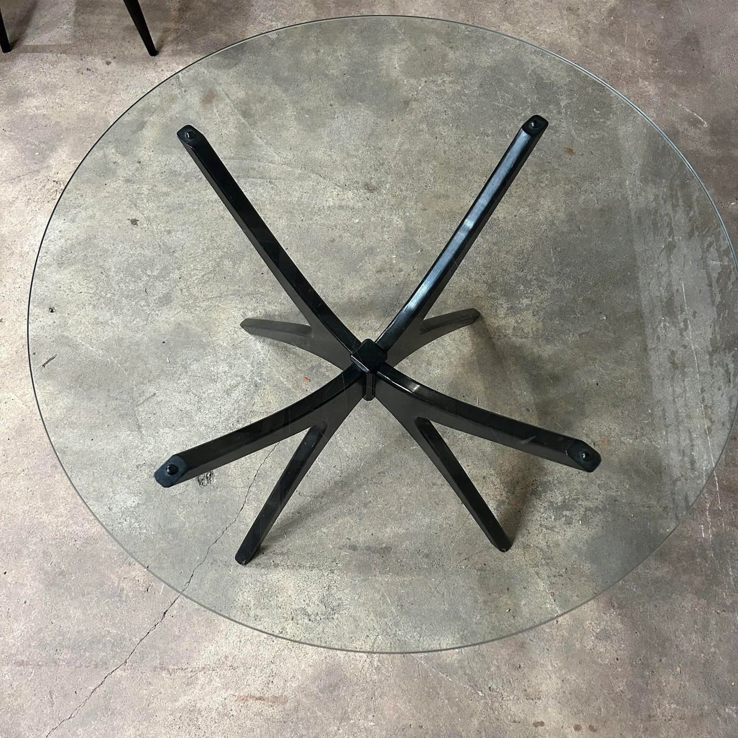 Pearsall Style Round Glass Kitchen Dining Table With 4 Chairs